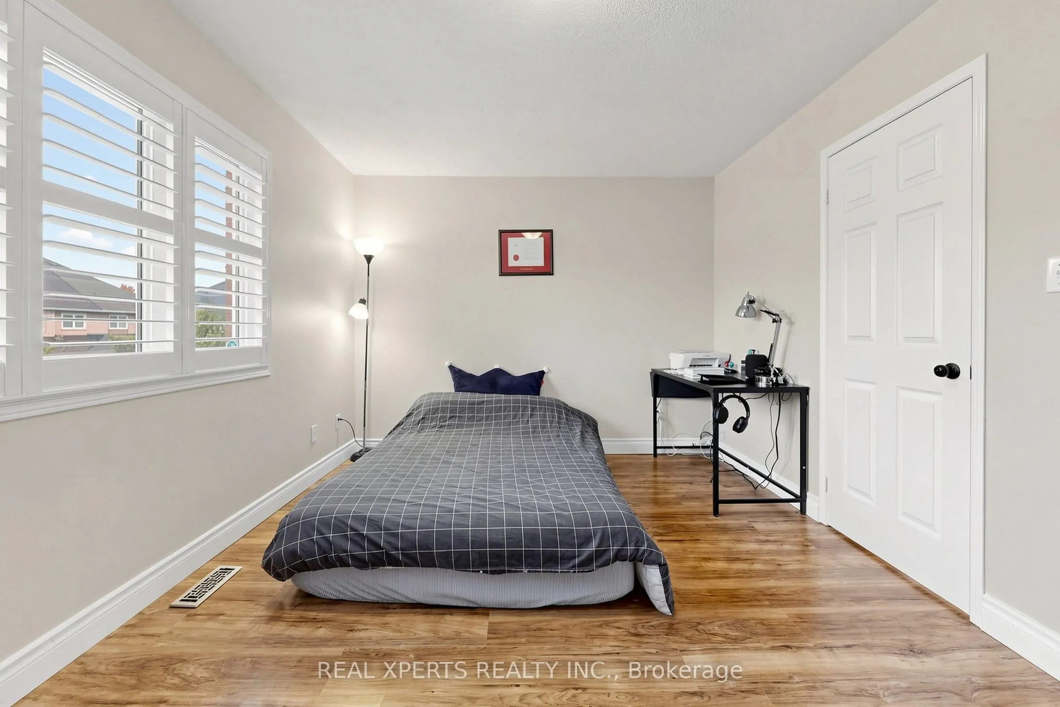 5862 YACHTSMAN Crossing