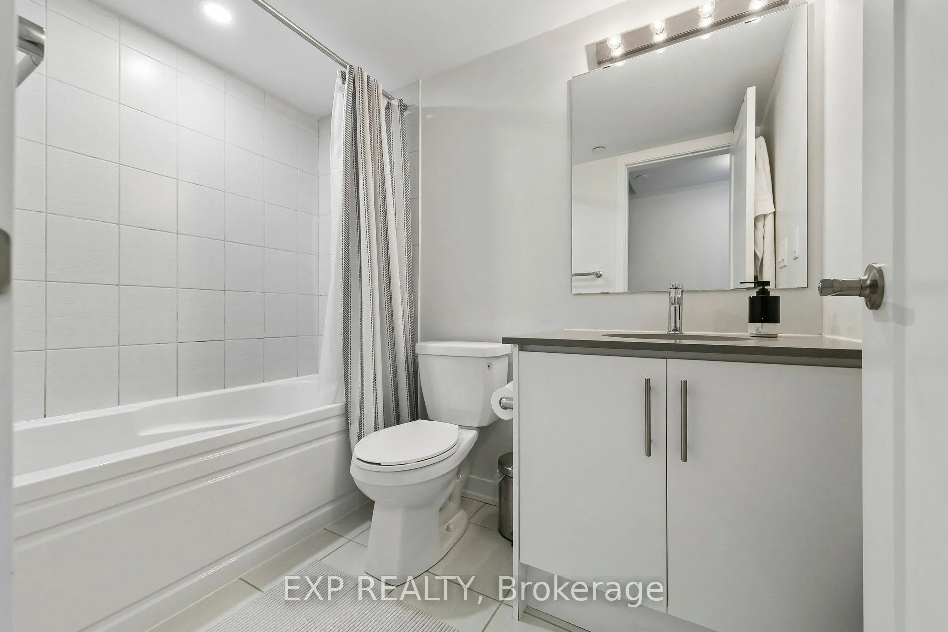 3409 Ridgeway Drive #23