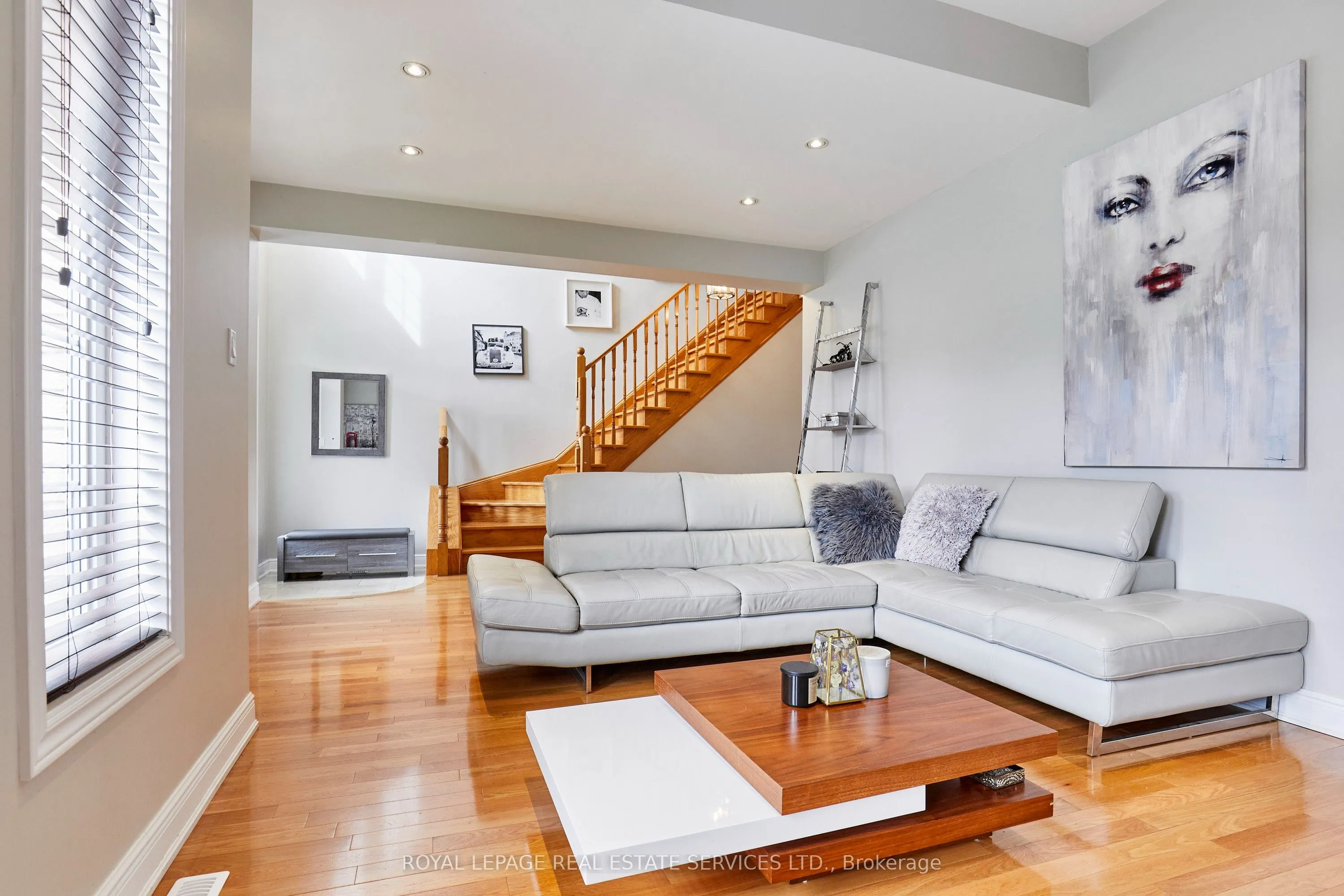 100 Walker Road W
