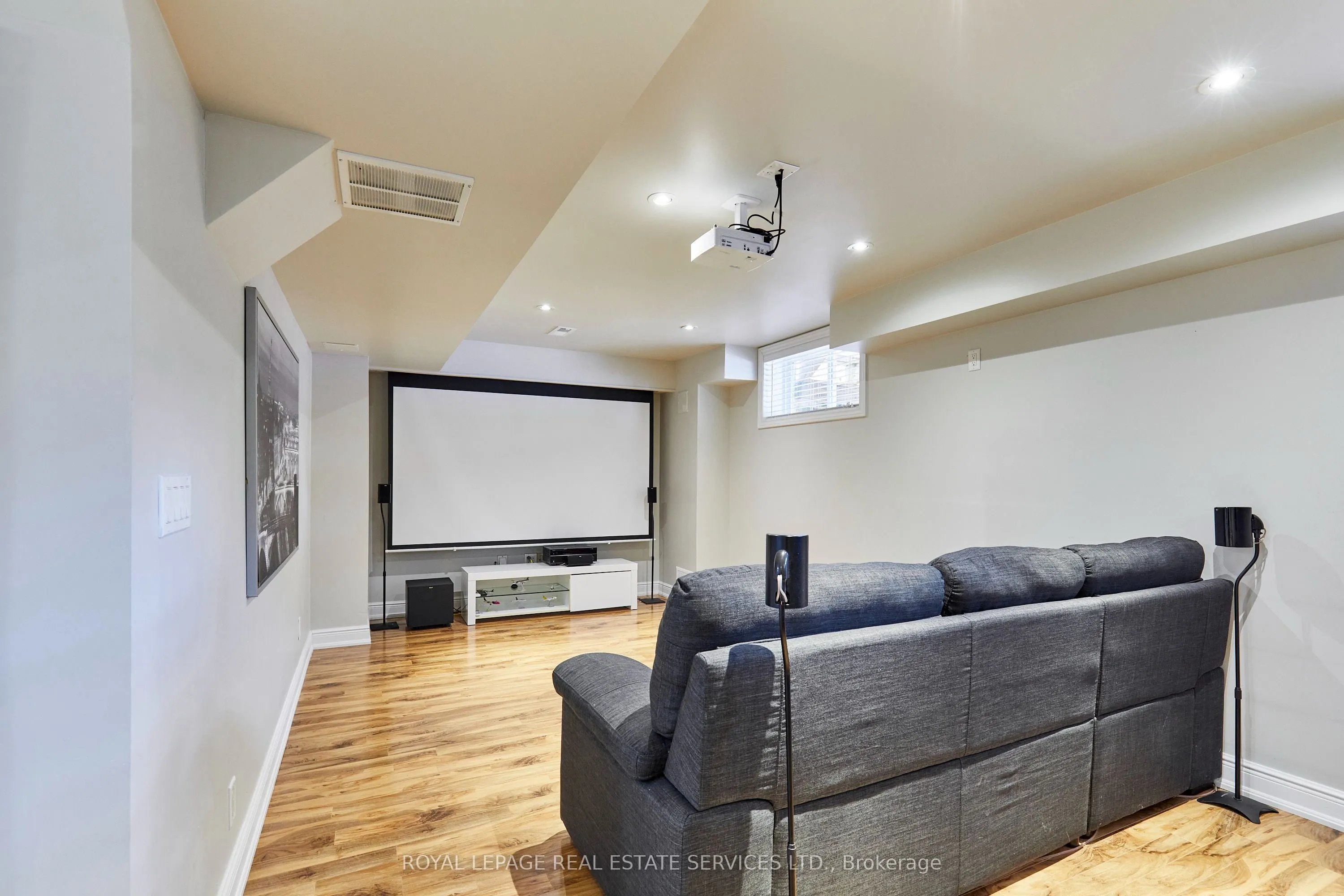 100 Walker Road W