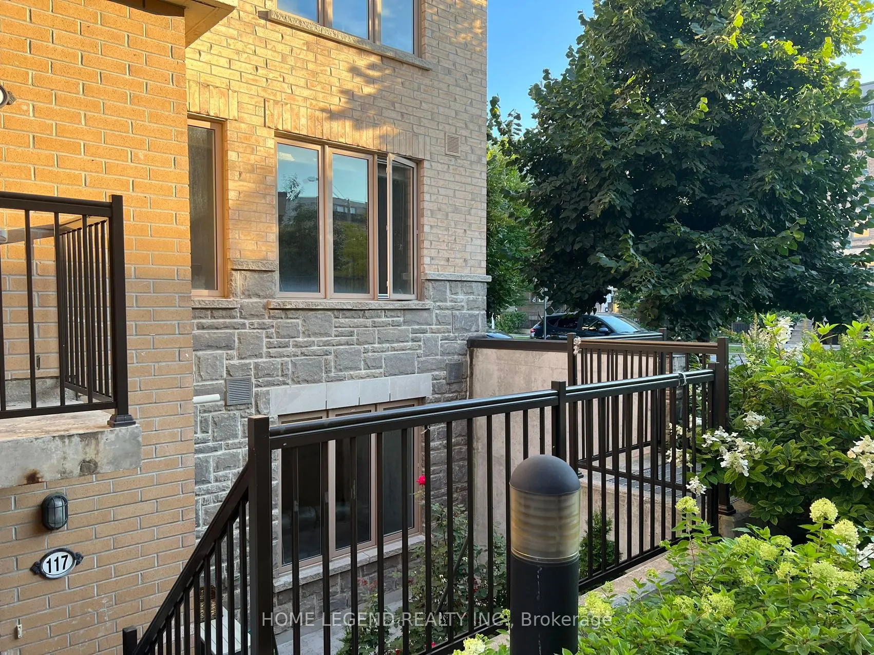 7 Foundry Avenue #117
