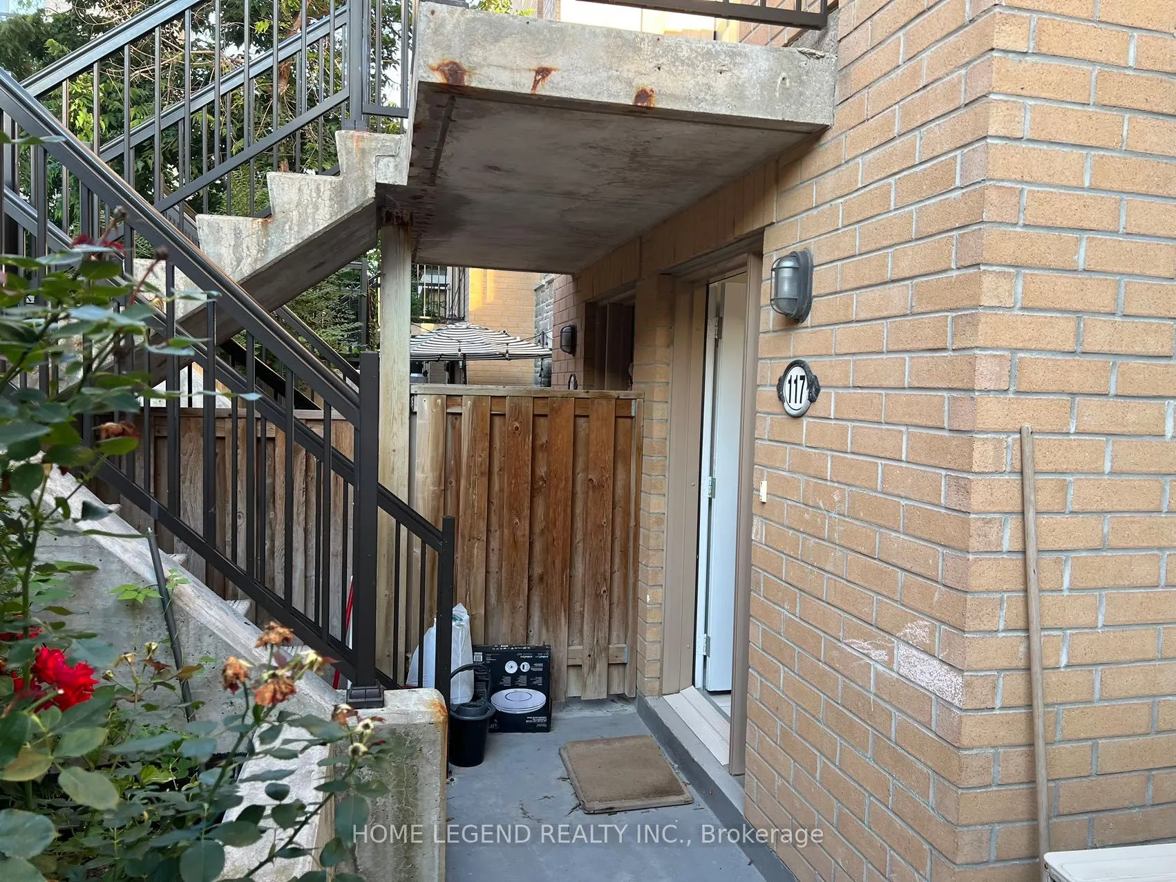 7 Foundry Avenue #117