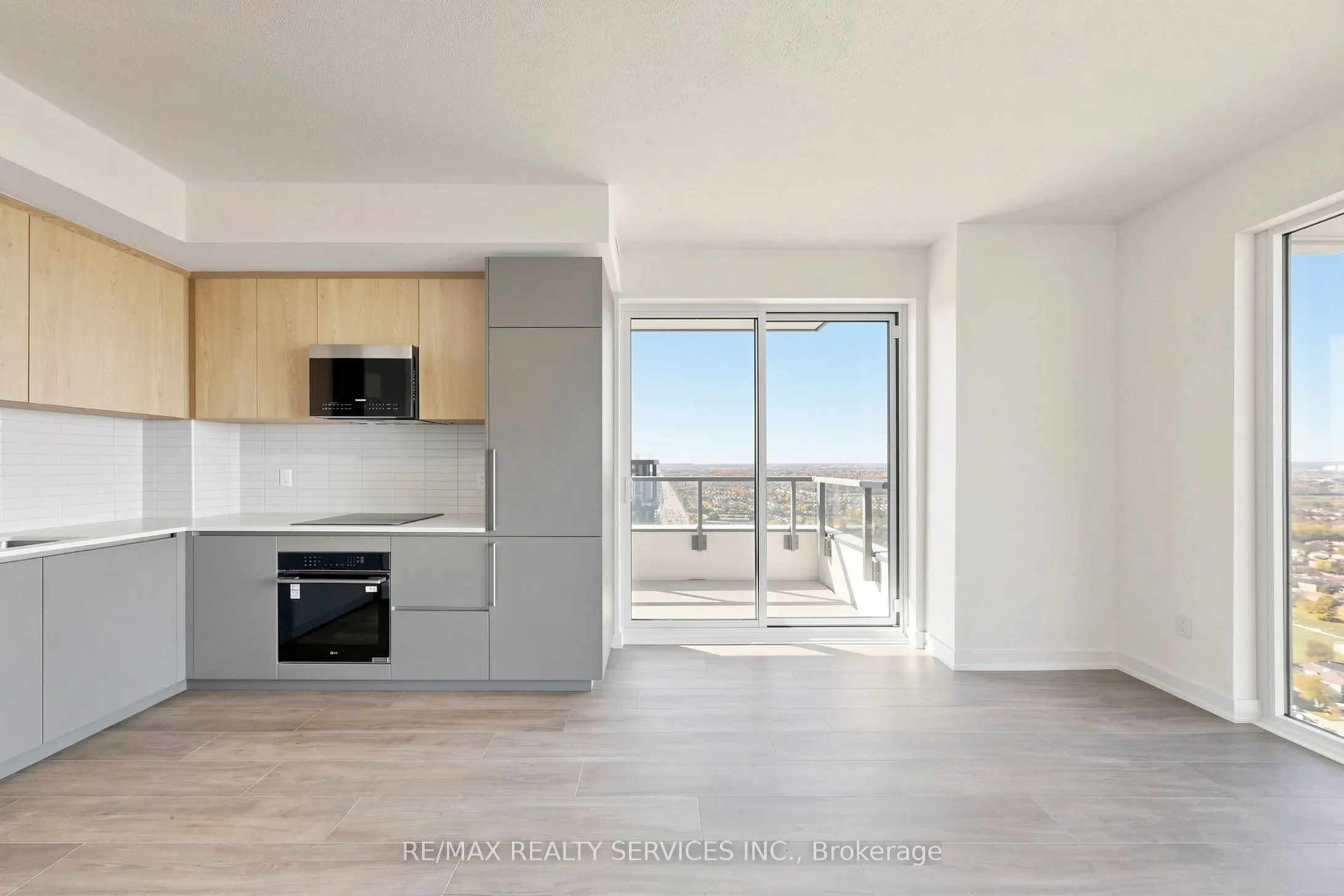 209 Steeles Avenue W #2904