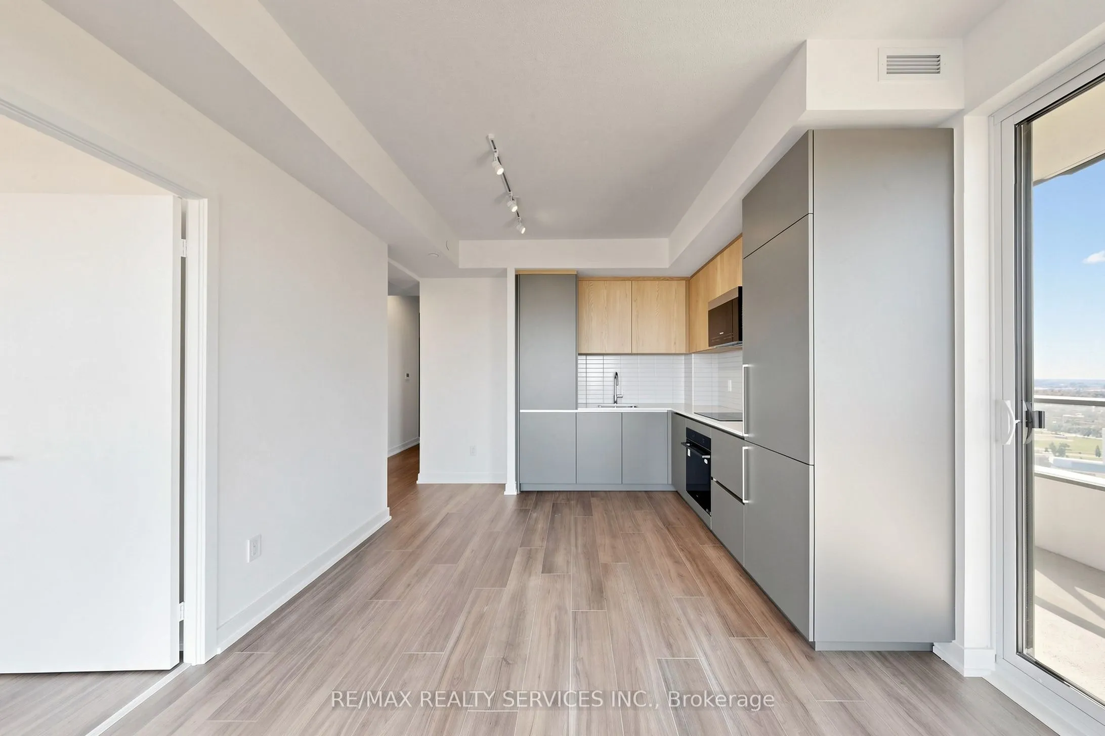 209 Steeles Avenue W #2904