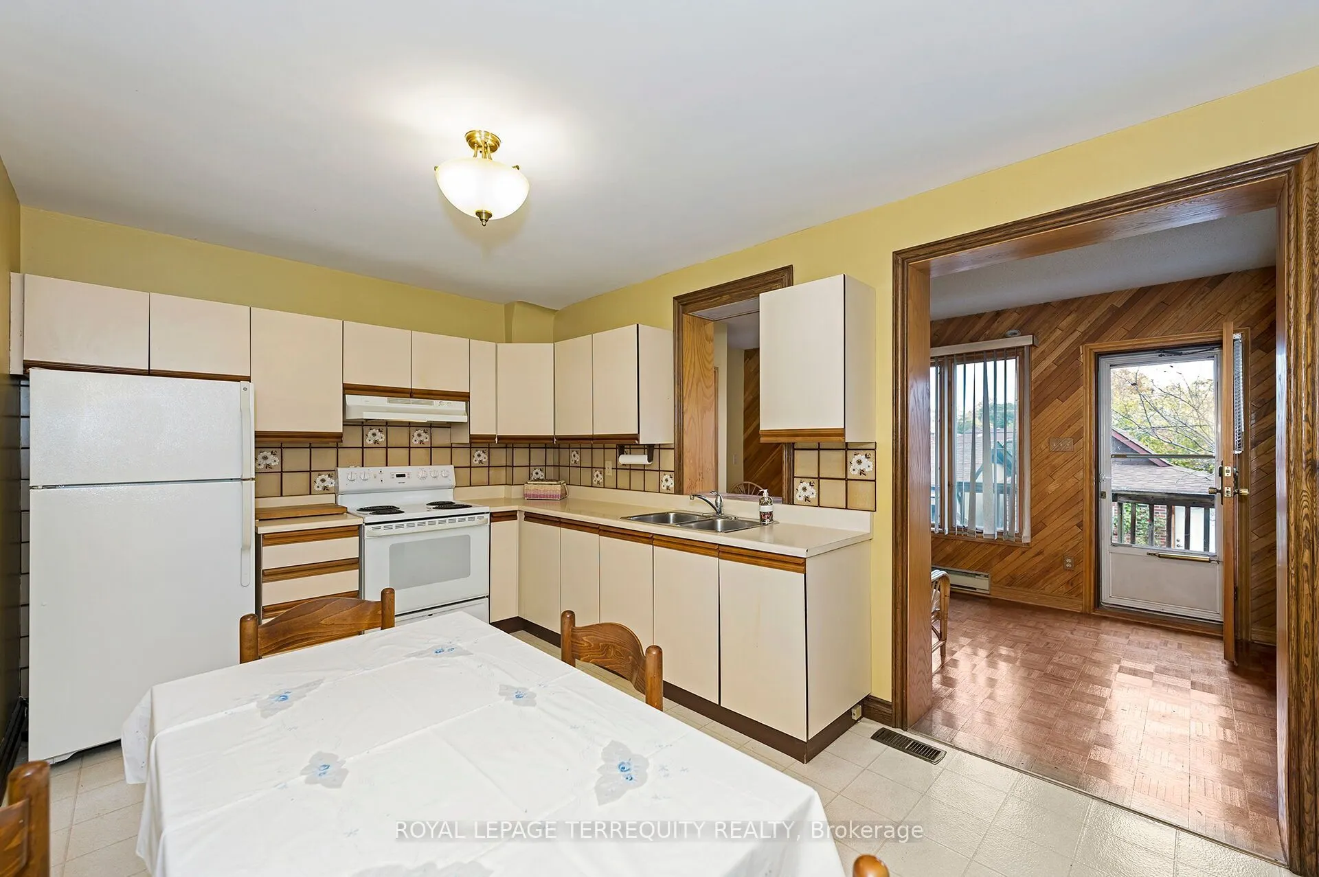 209 Caledonia Road