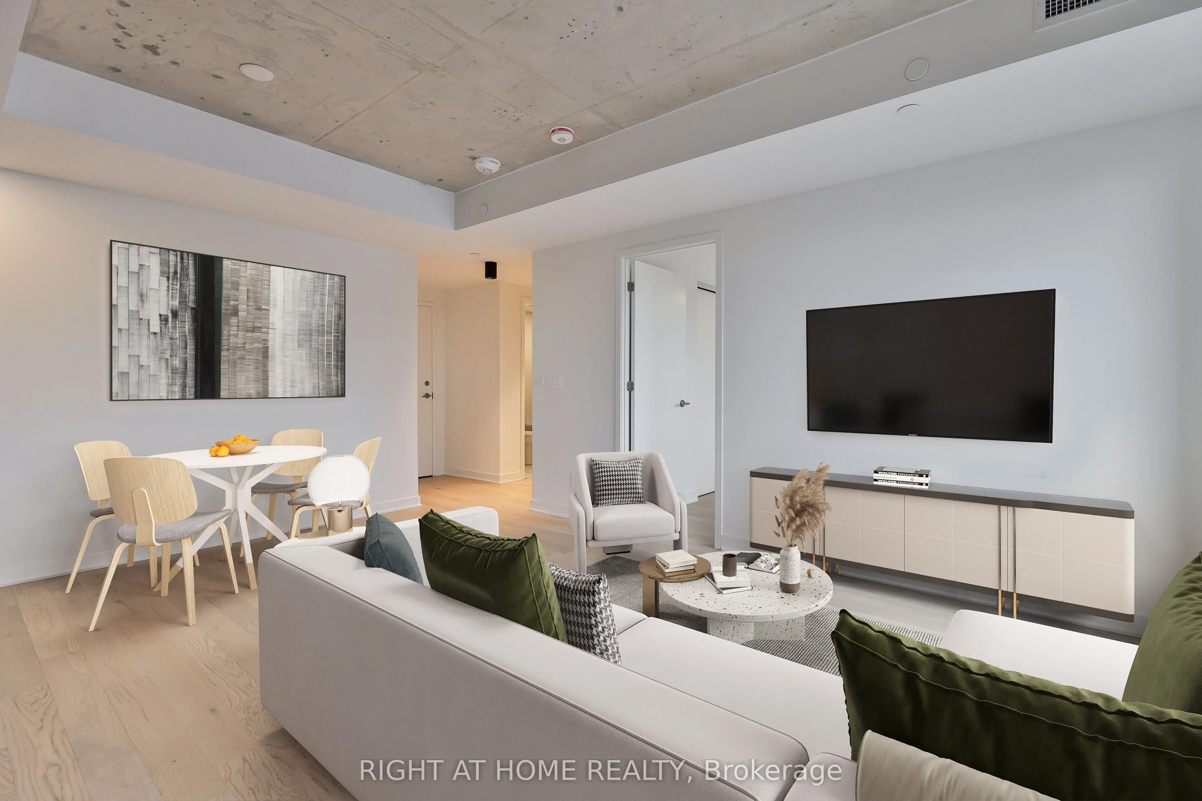 2720 Dundas Street W #409