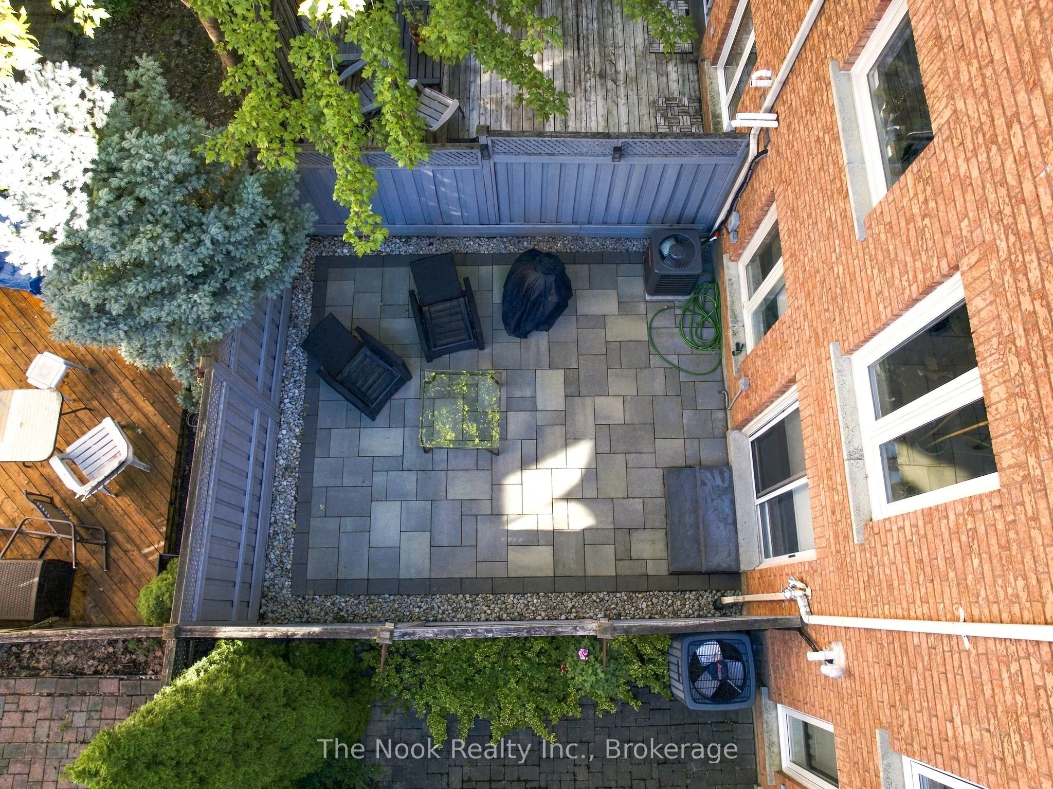 32 Harbourview Crescent