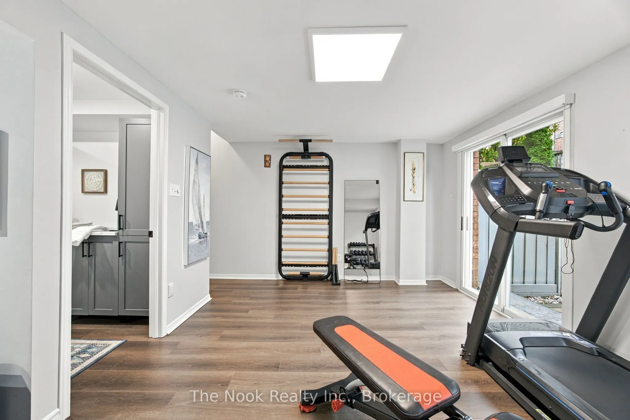 32 Harbourview Crescent