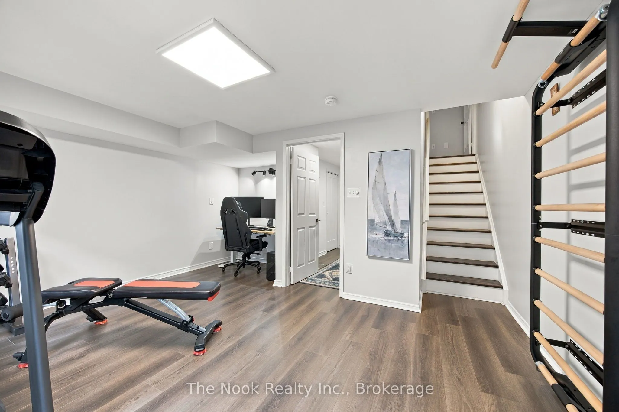 32 Harbourview Crescent