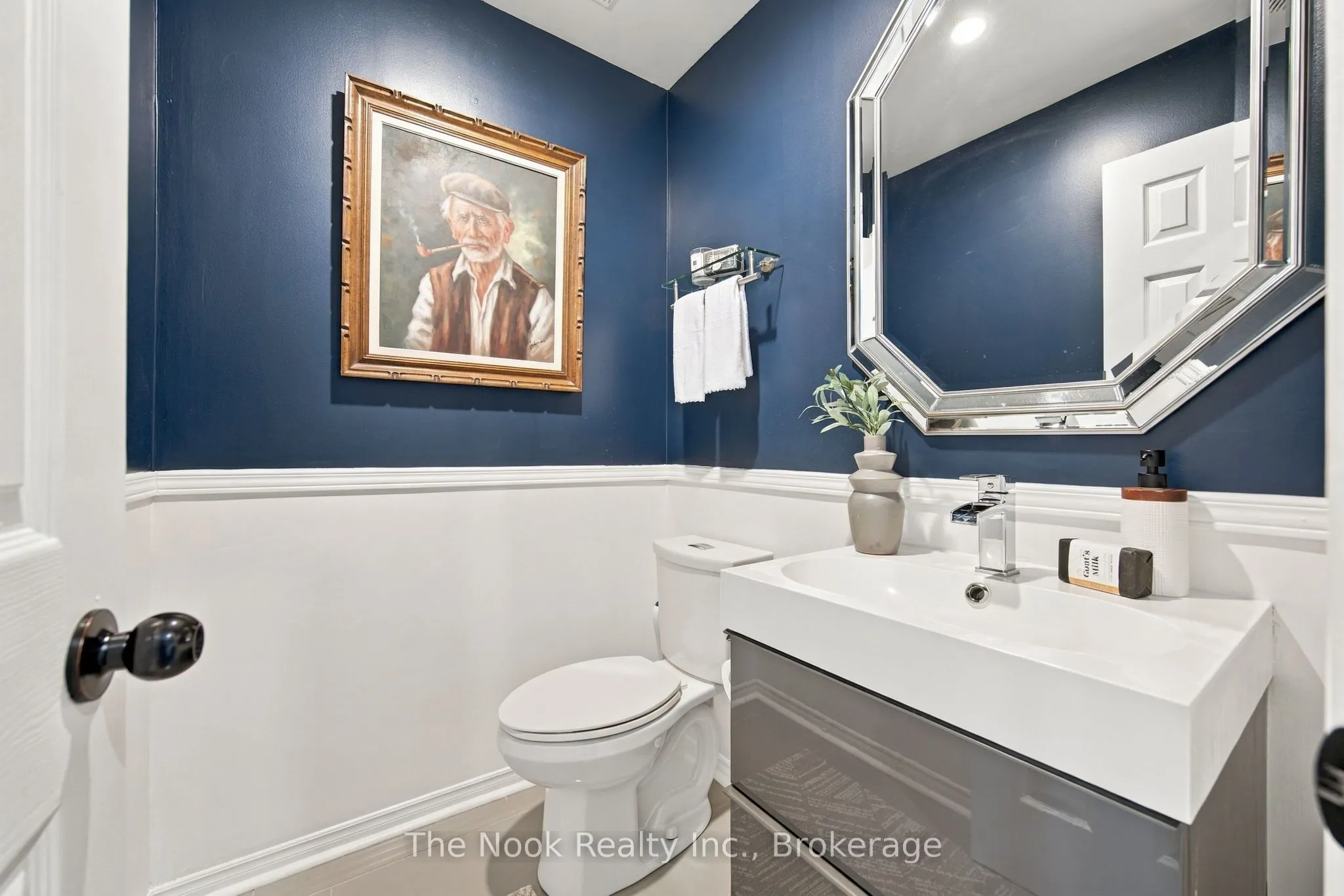 32 Harbourview Crescent