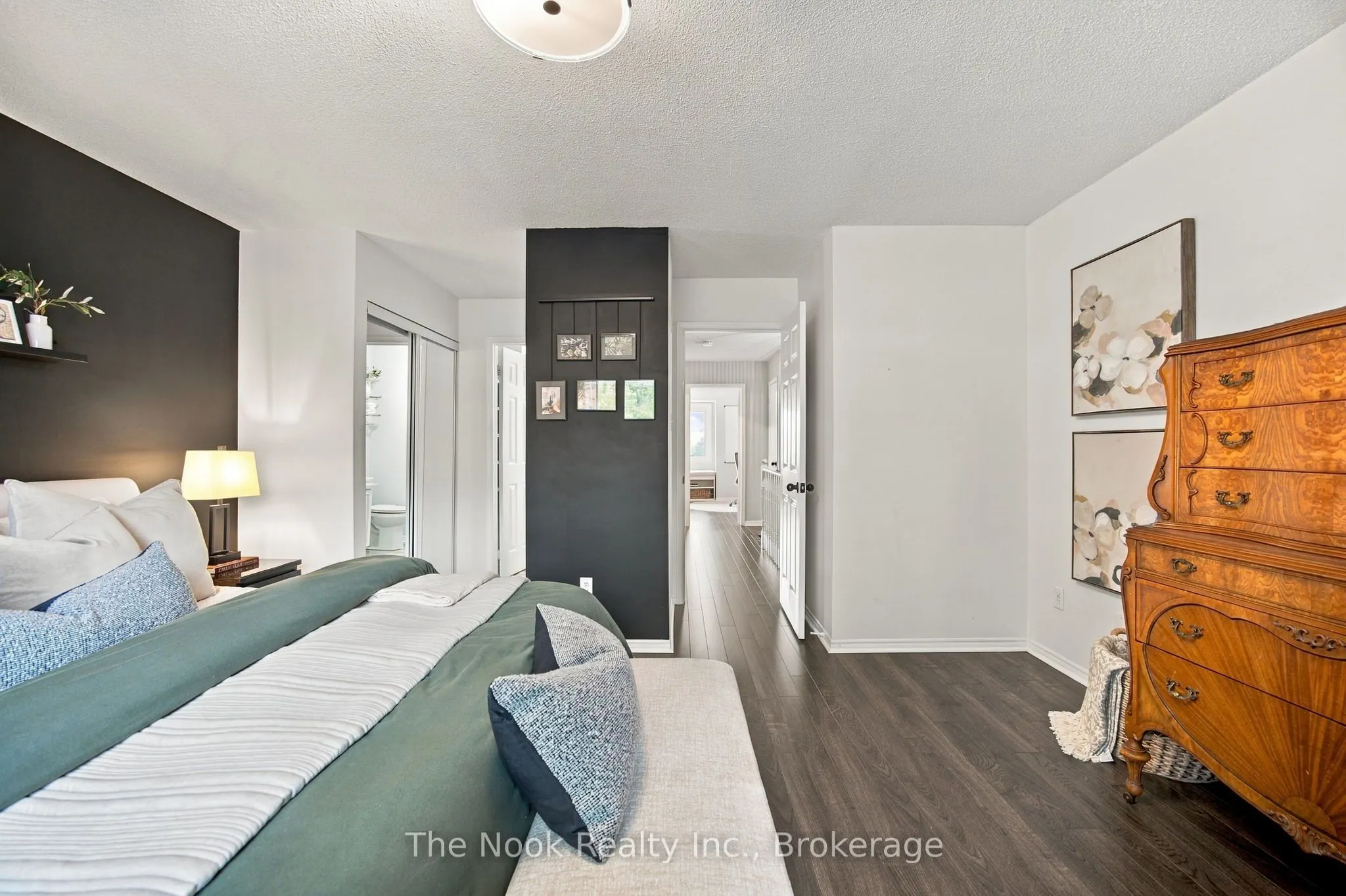 32 Harbourview Crescent