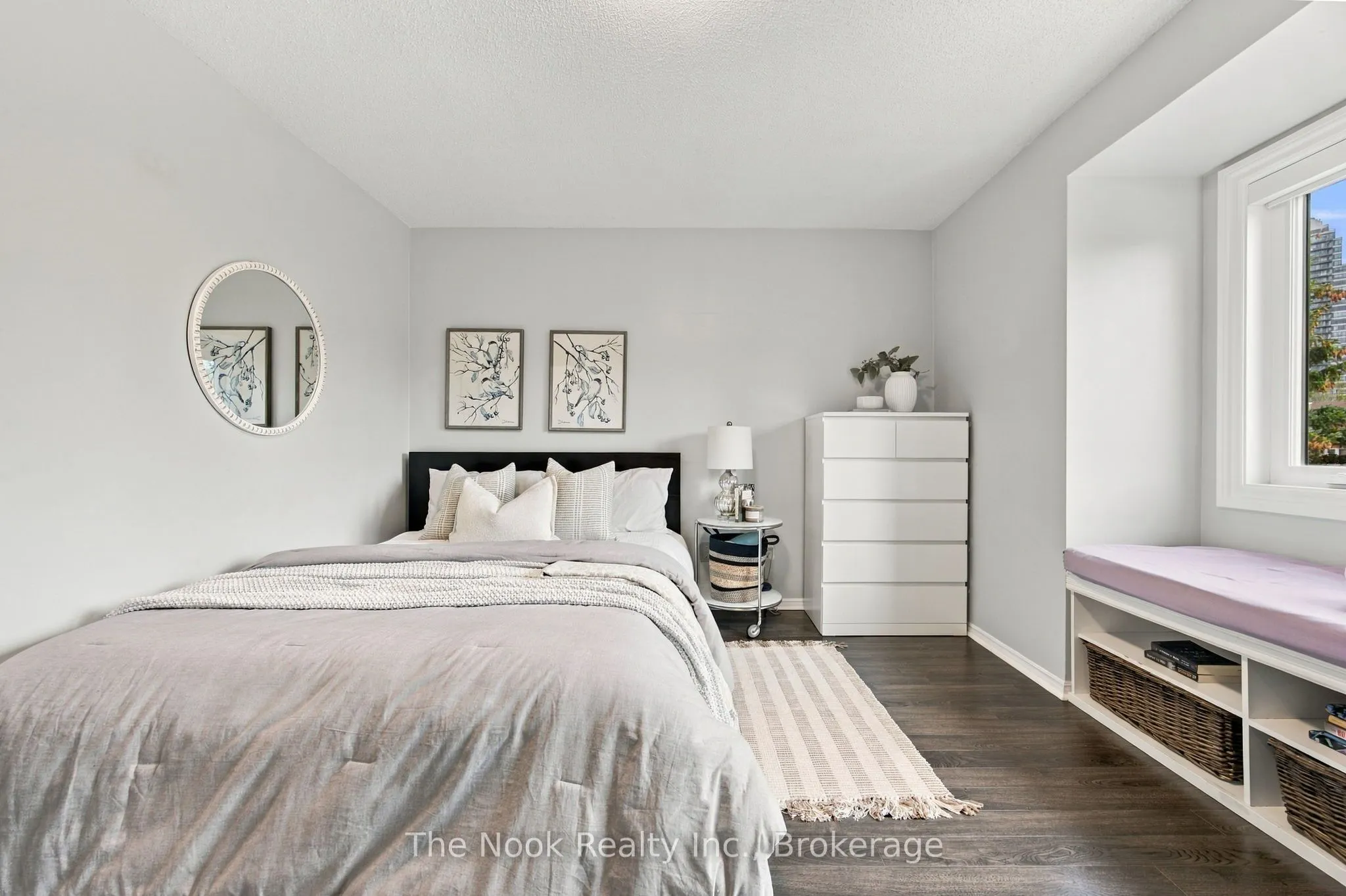 32 Harbourview Crescent