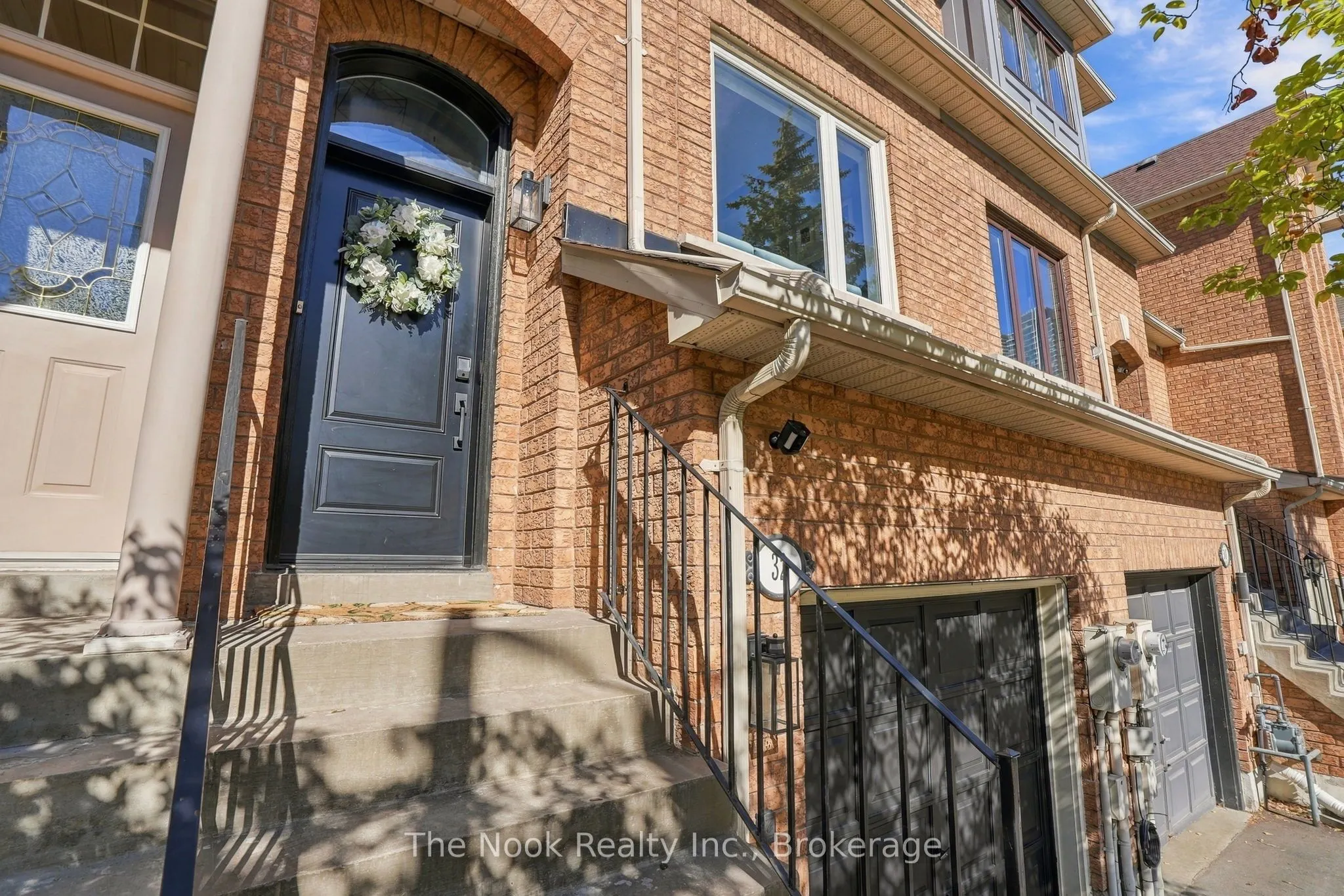 32 Harbourview Crescent