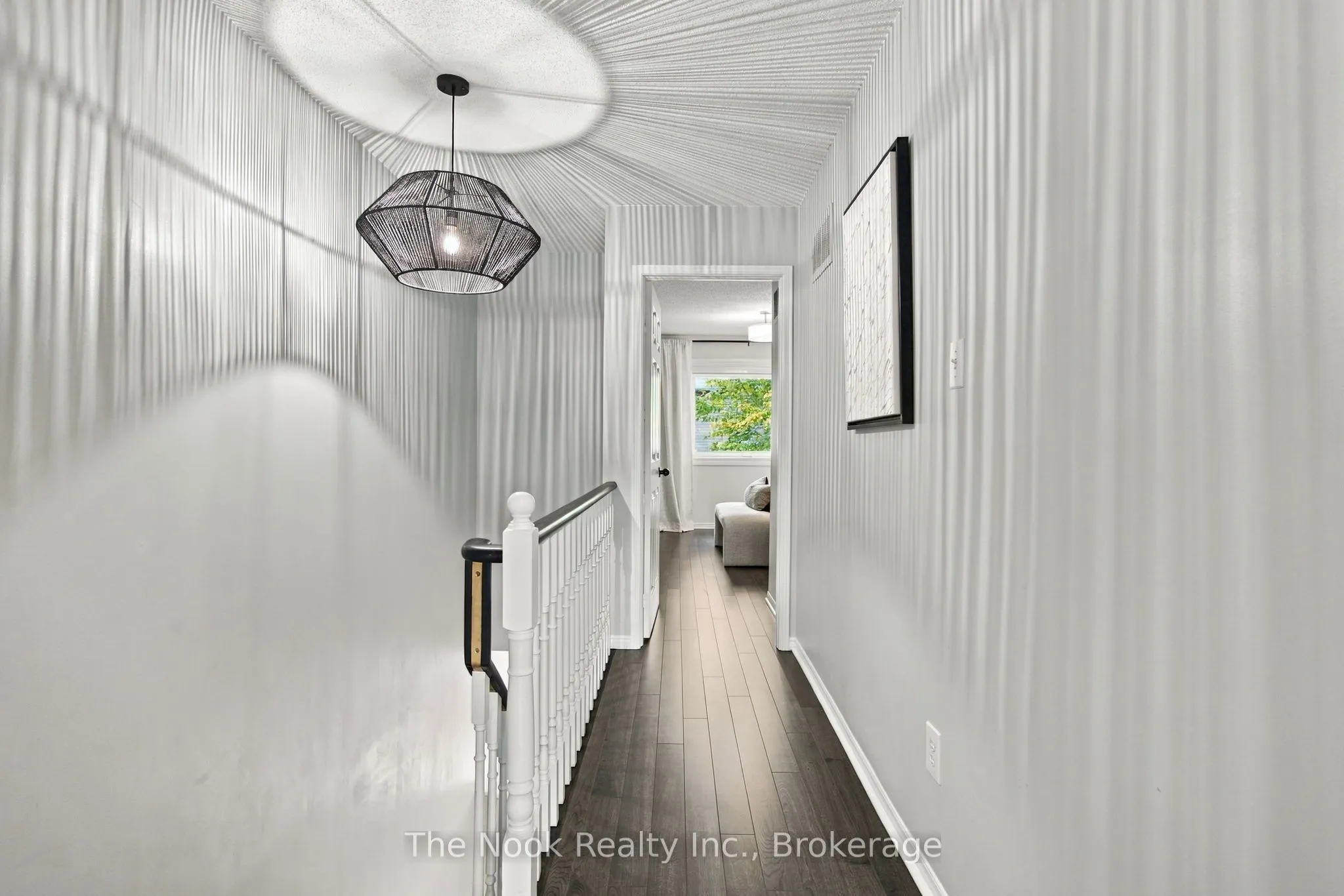 32 Harbourview Crescent