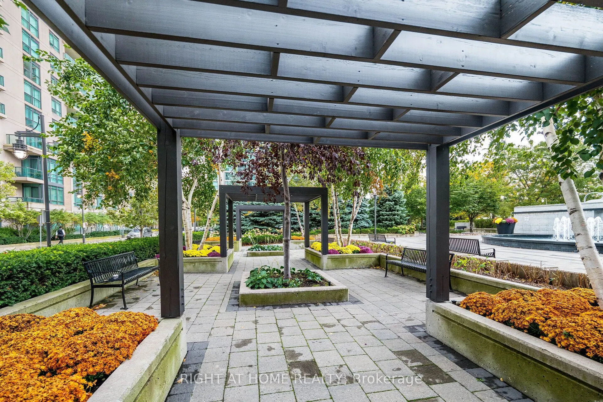 205 Sherway Gardens Road #1211