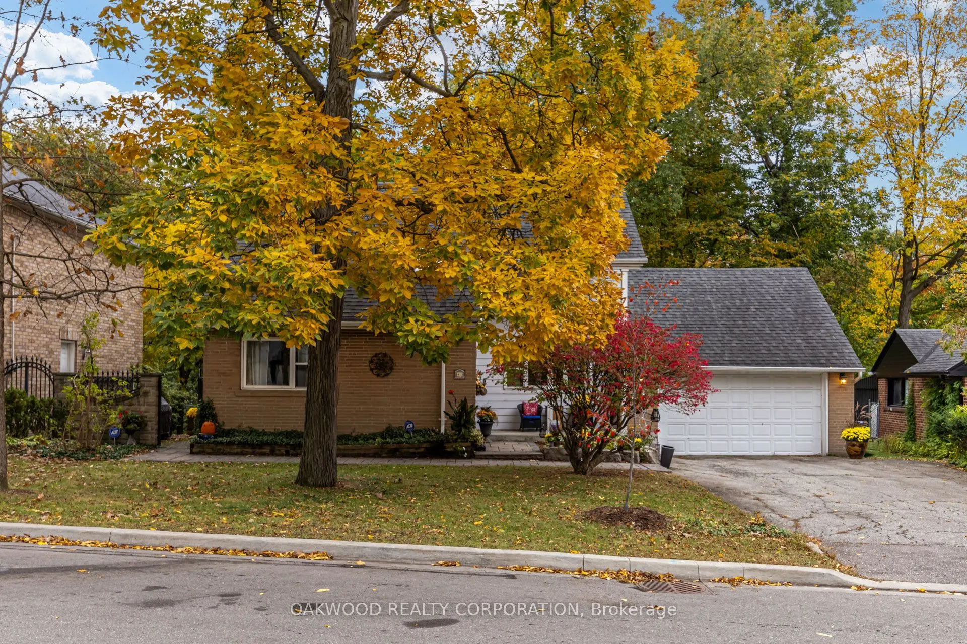 41 Greenbrook Drive