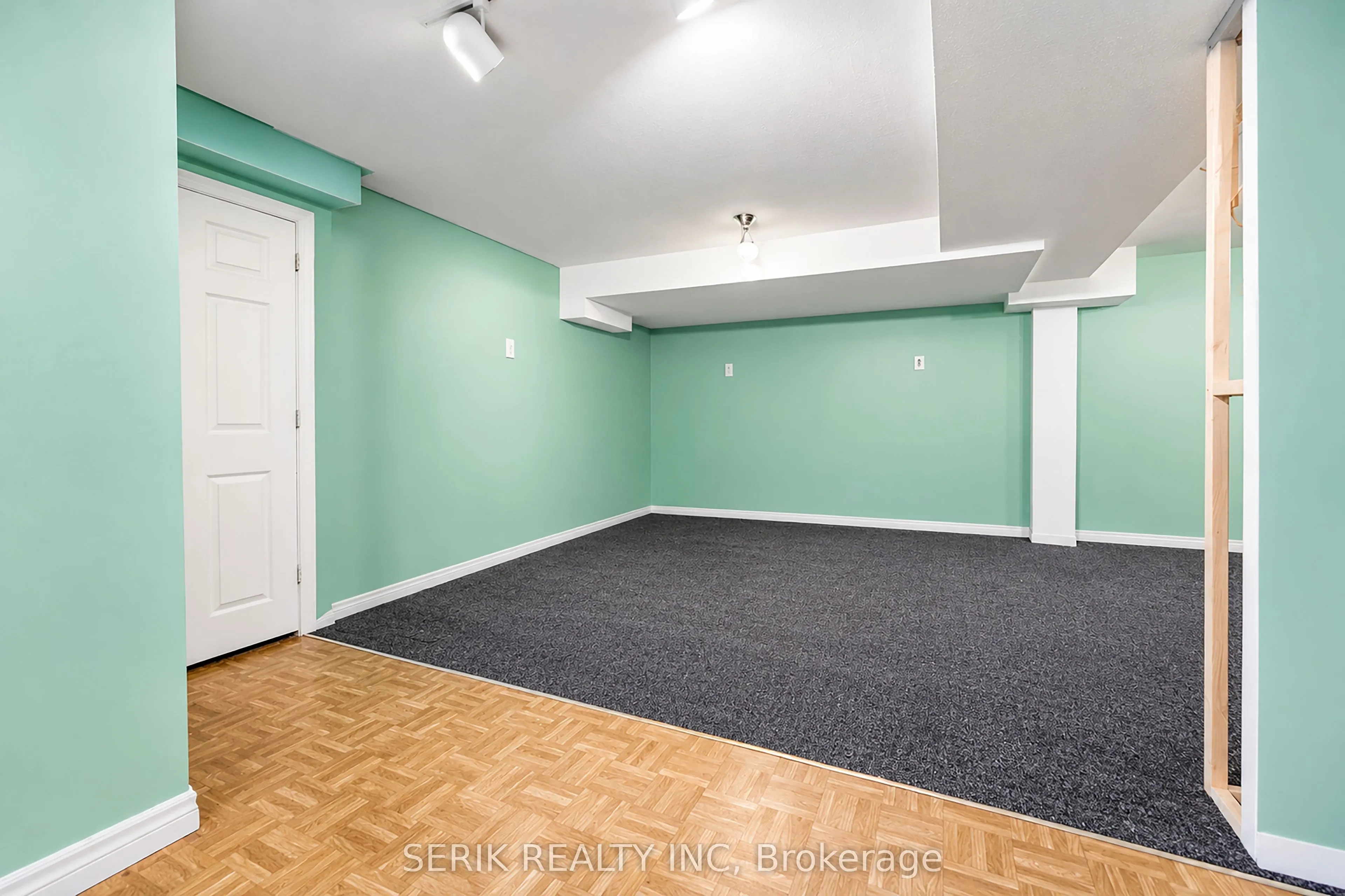 32 Neptune Court