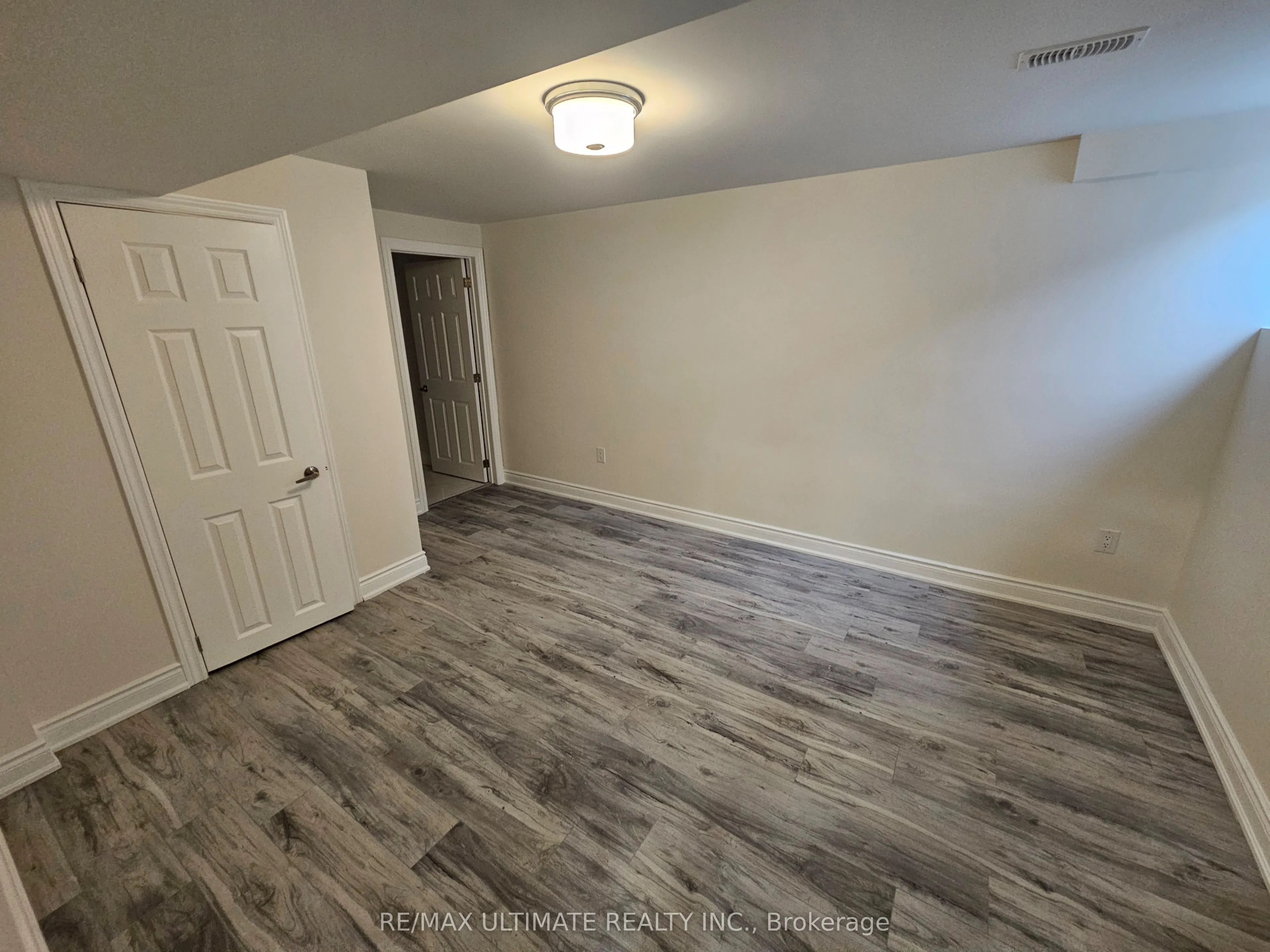 9 Clovercrest Drive