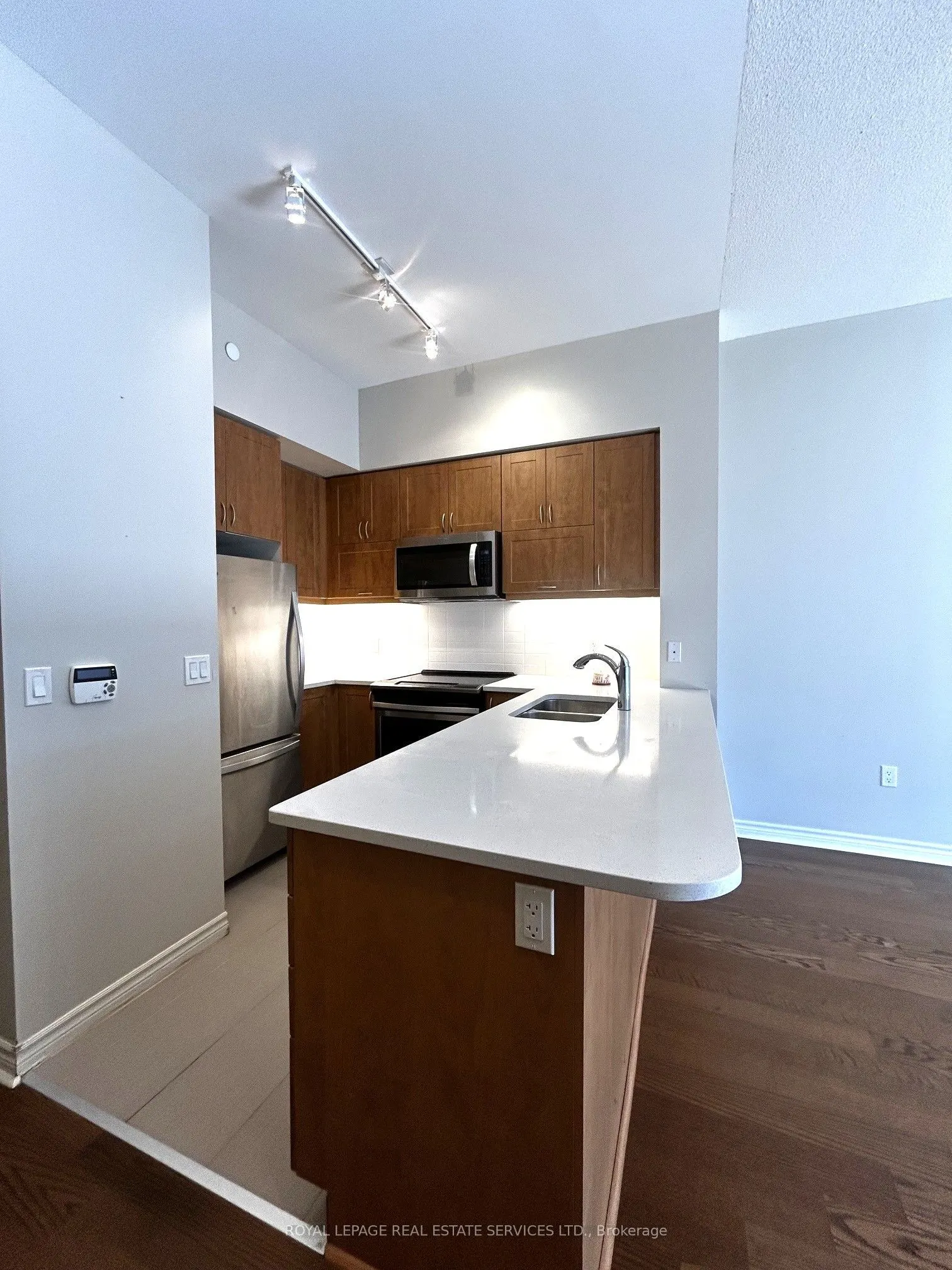39 Annie Craig Drive #1702