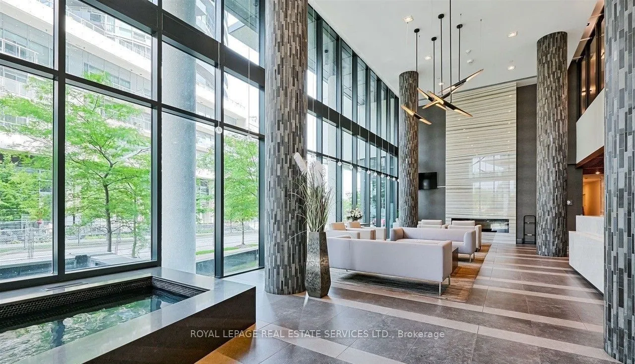 39 Annie Craig Drive #1702