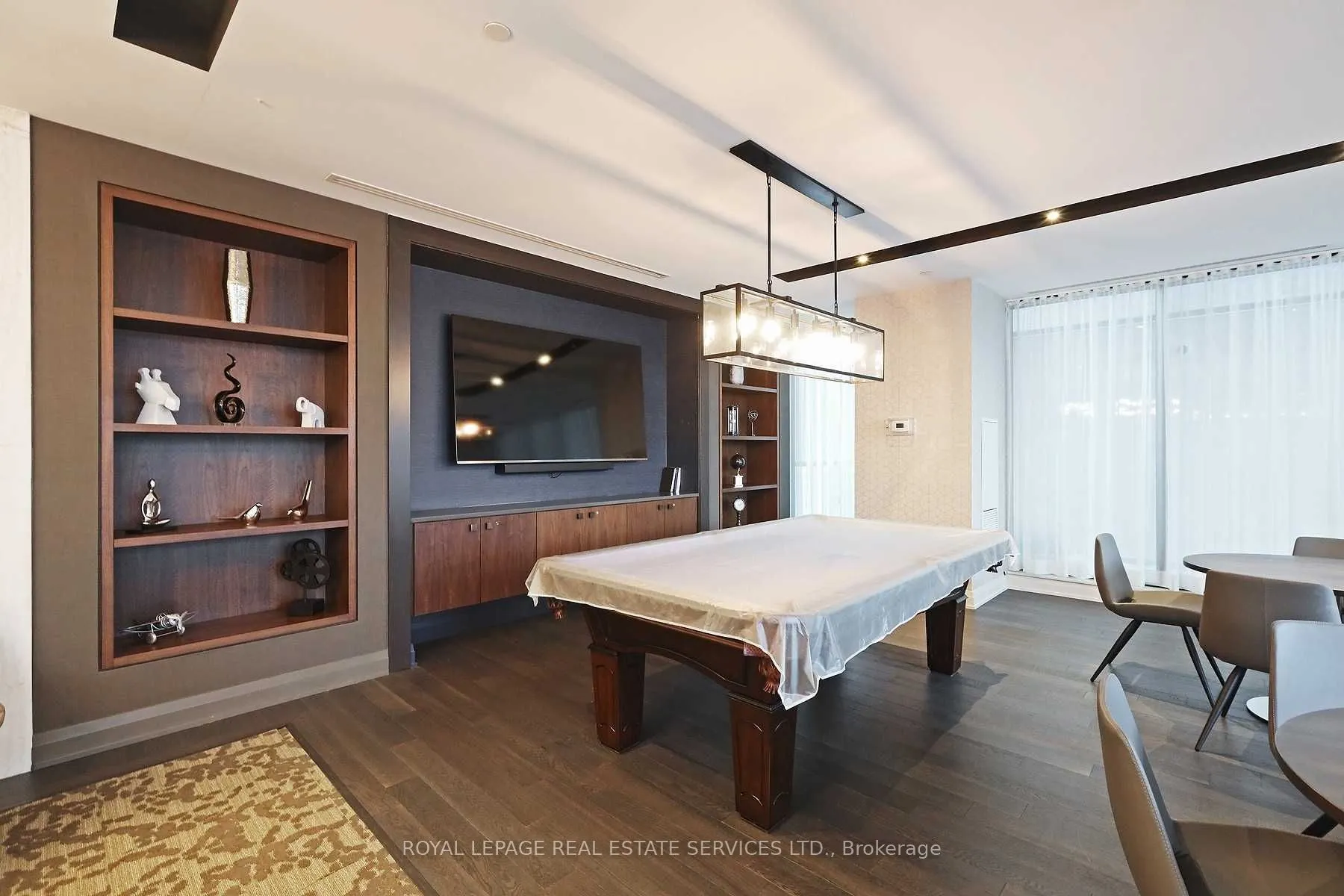 39 Annie Craig Drive #1702