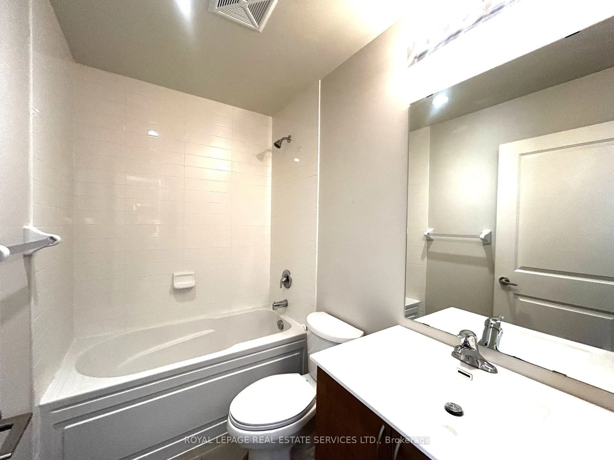 39 Annie Craig Drive #1702