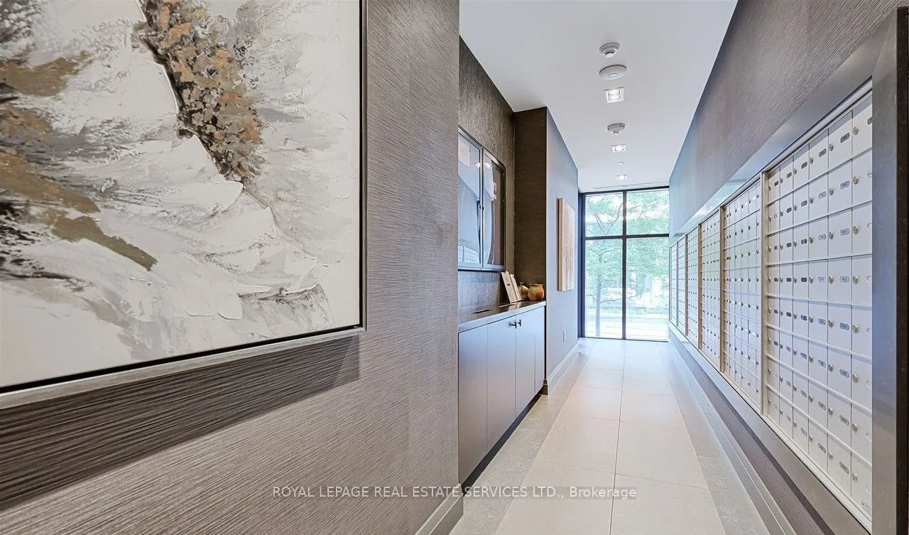 39 Annie Craig Drive #1702
