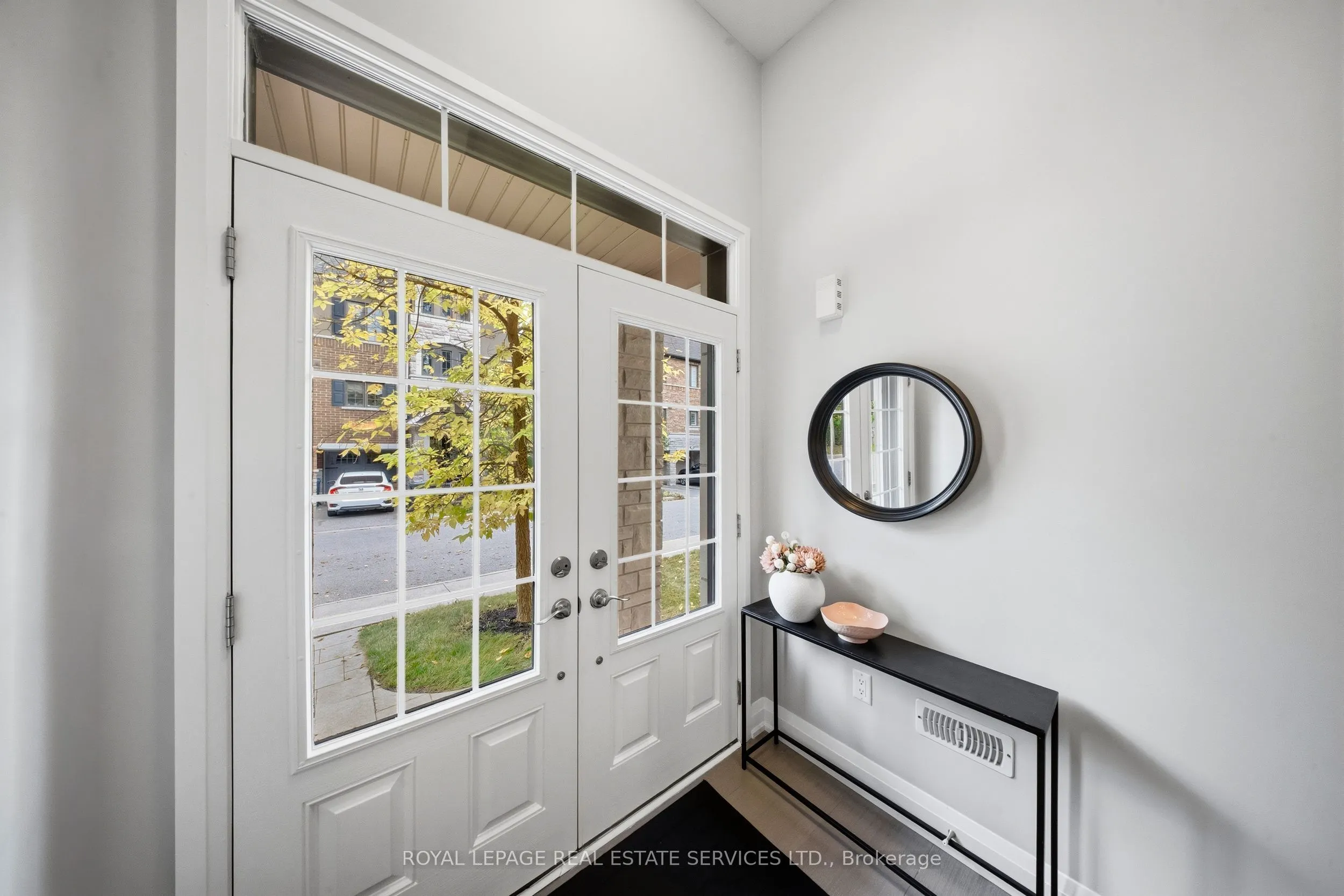 1233 Azinger Lane