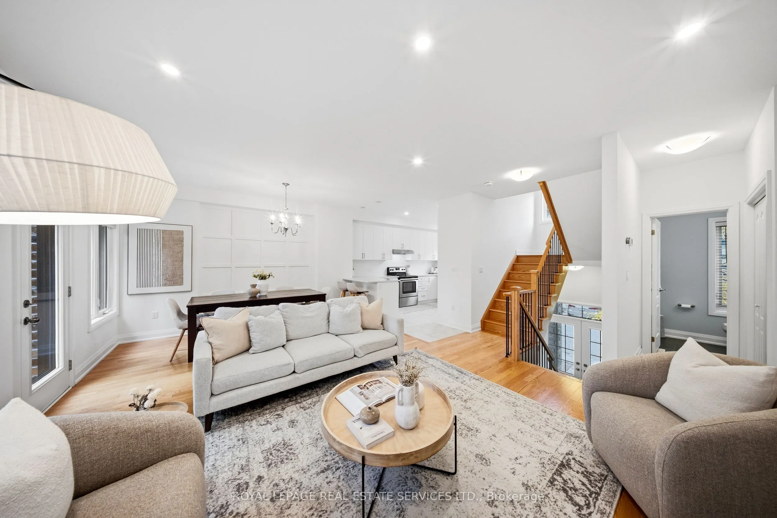 1233 Azinger Lane