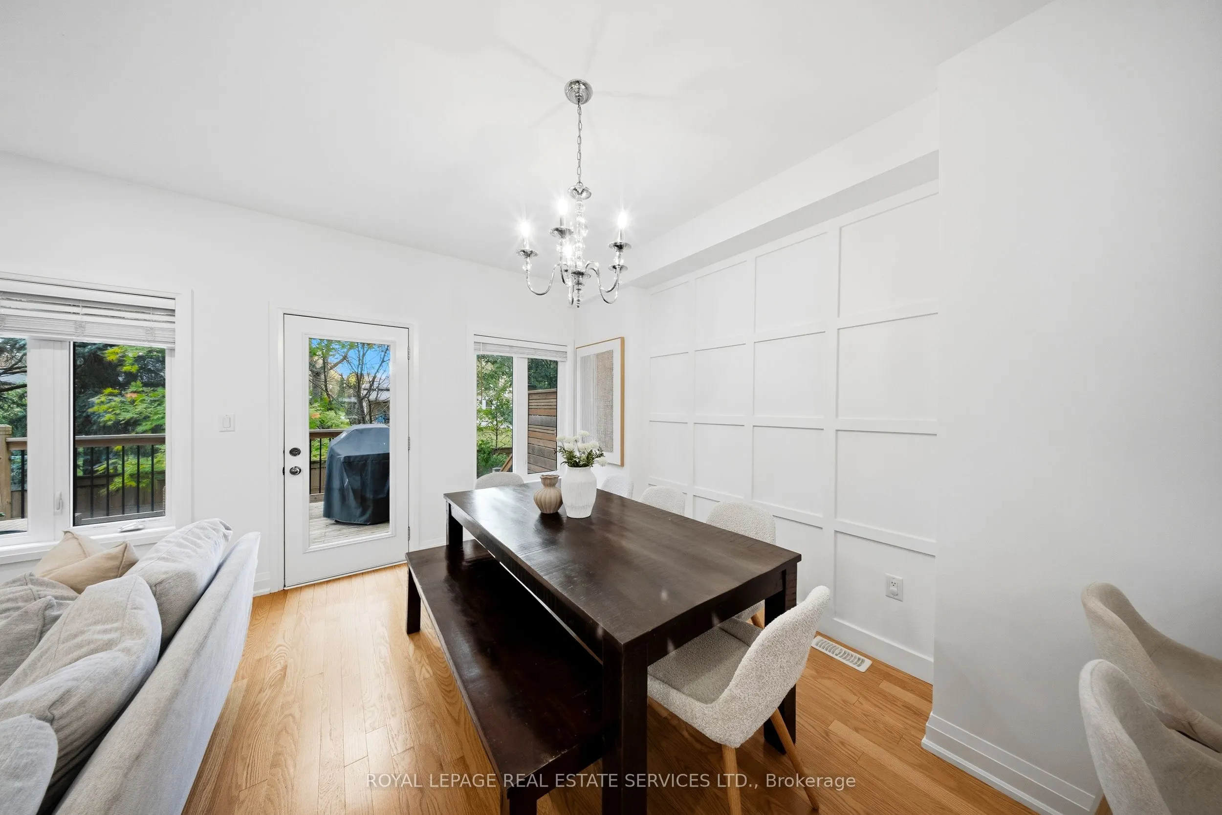 1233 Azinger Lane