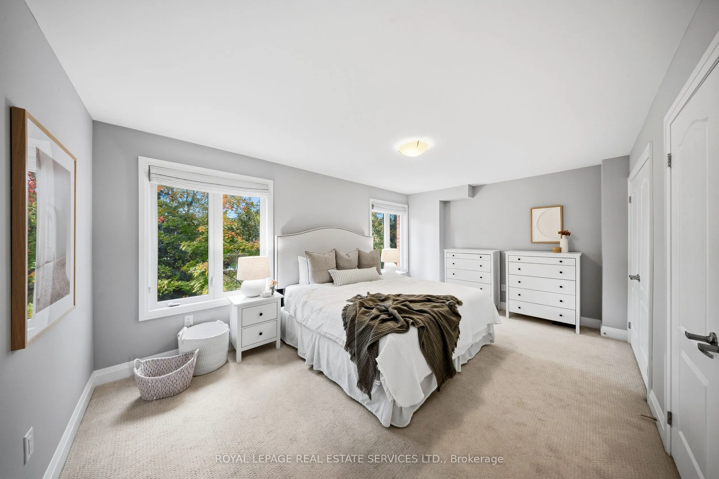1233 Azinger Lane