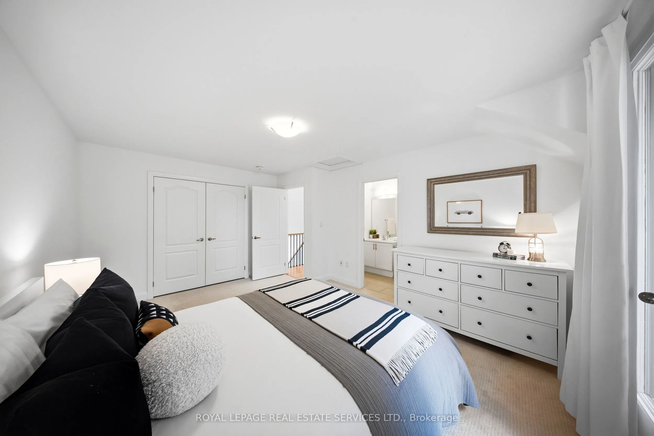 1233 Azinger Lane
