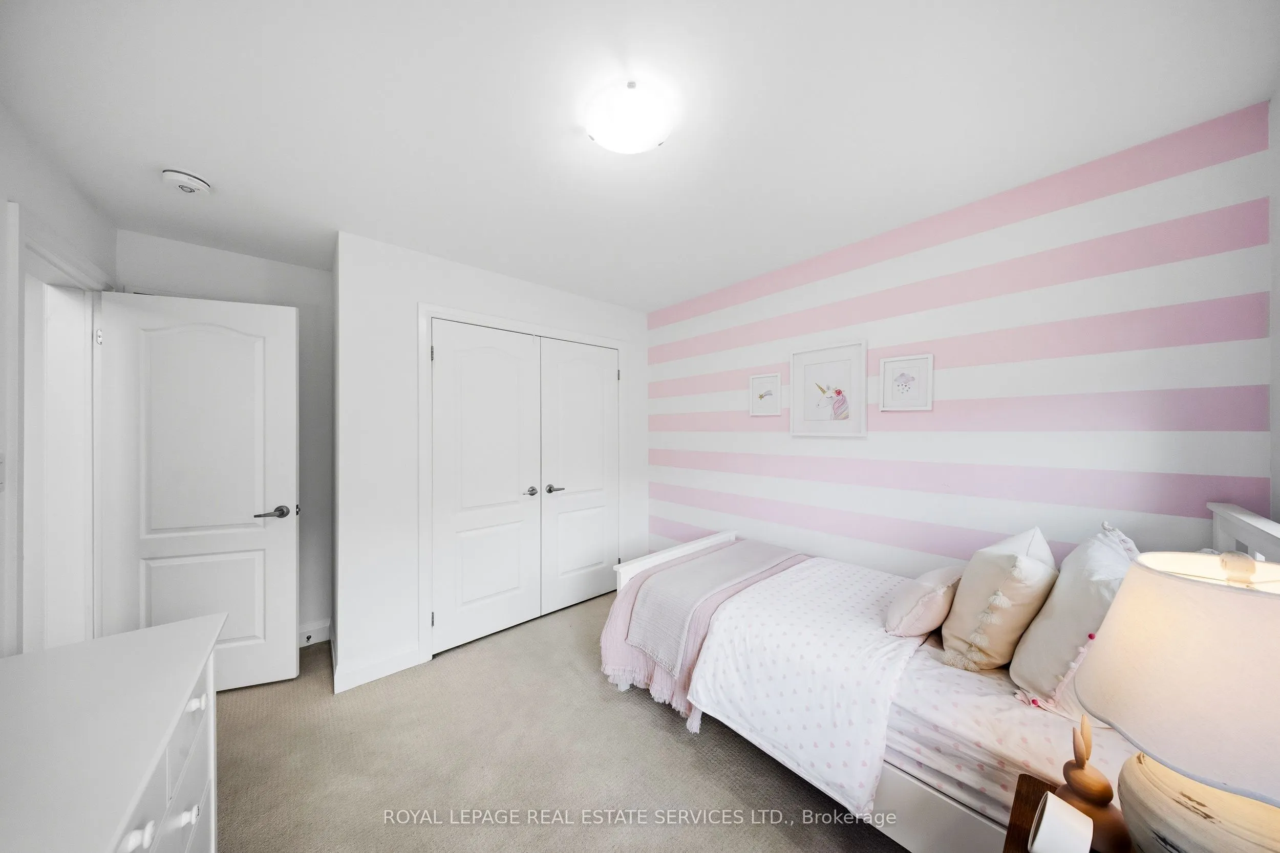1233 Azinger Lane