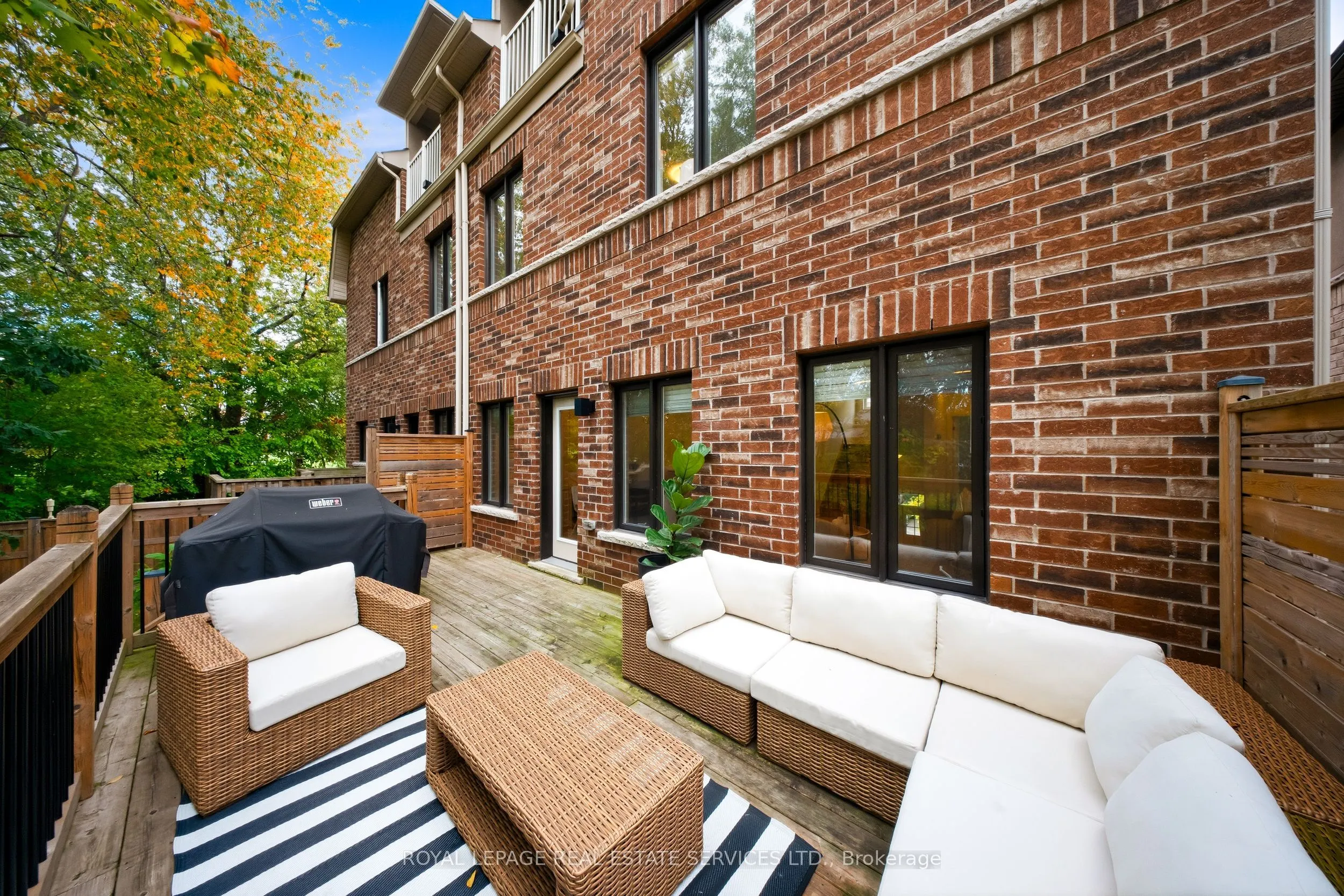 1233 Azinger Lane