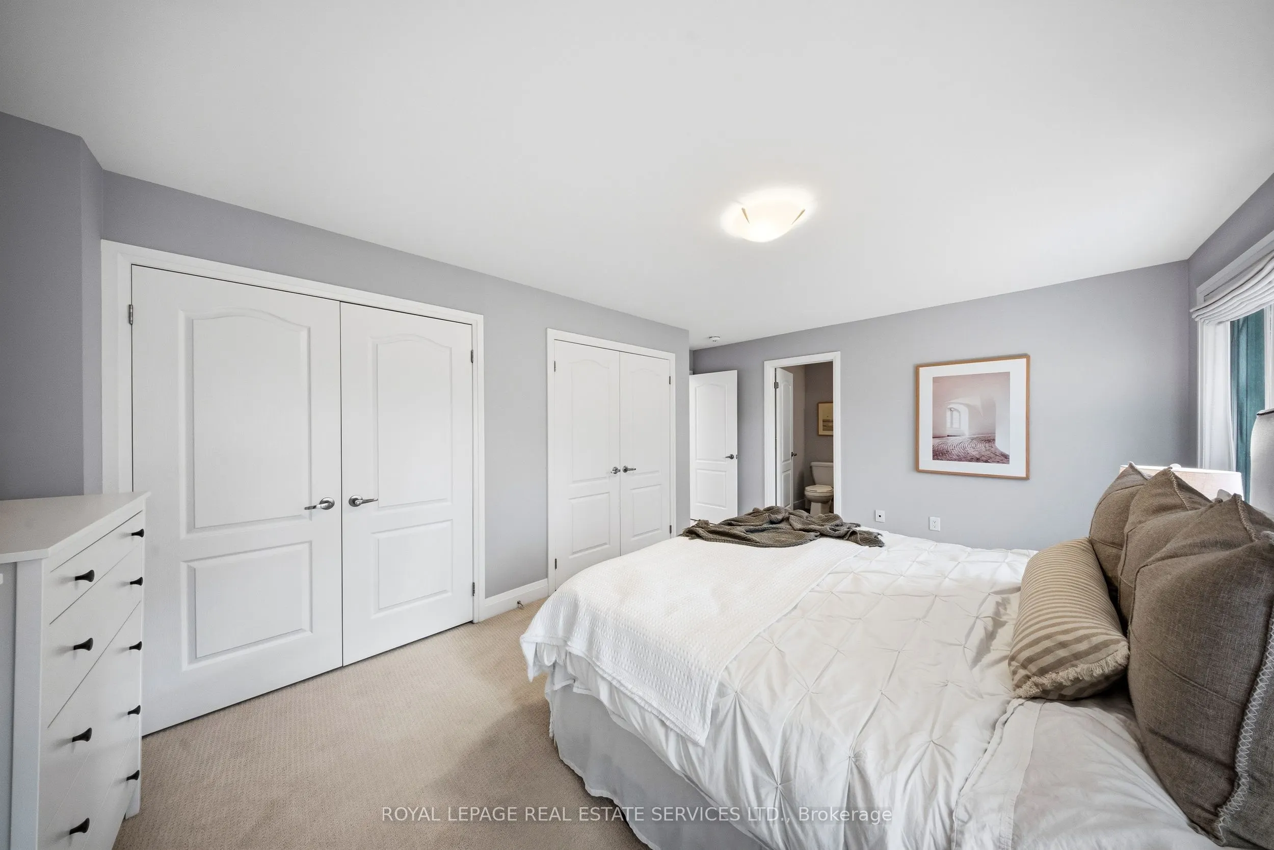 1233 Azinger Lane