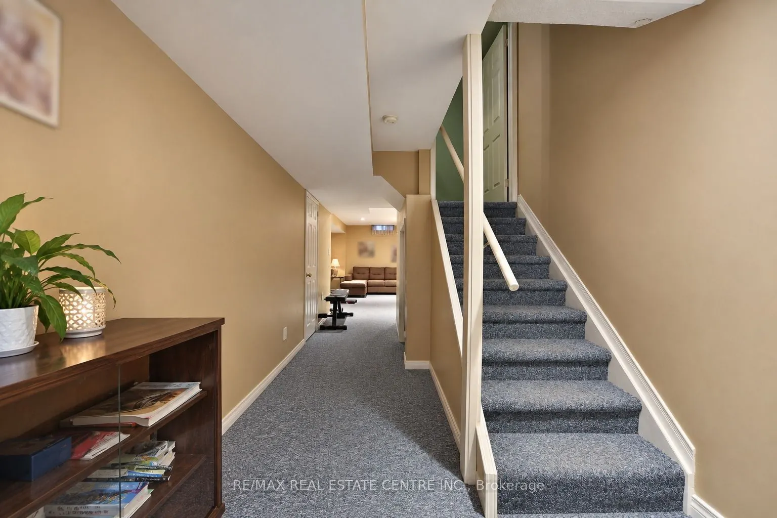 180 Cresthaven Road #25