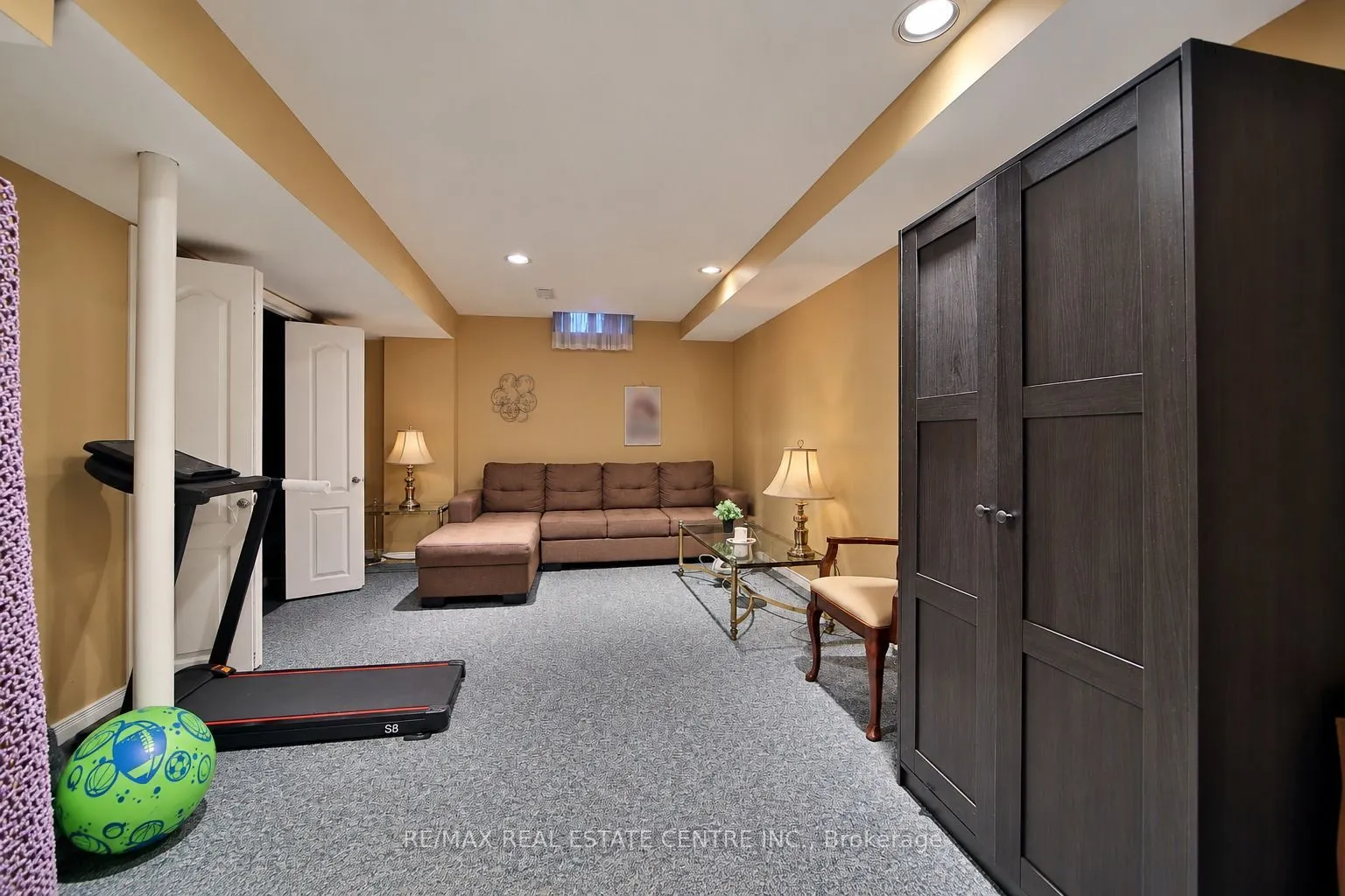 180 Cresthaven Road #25
