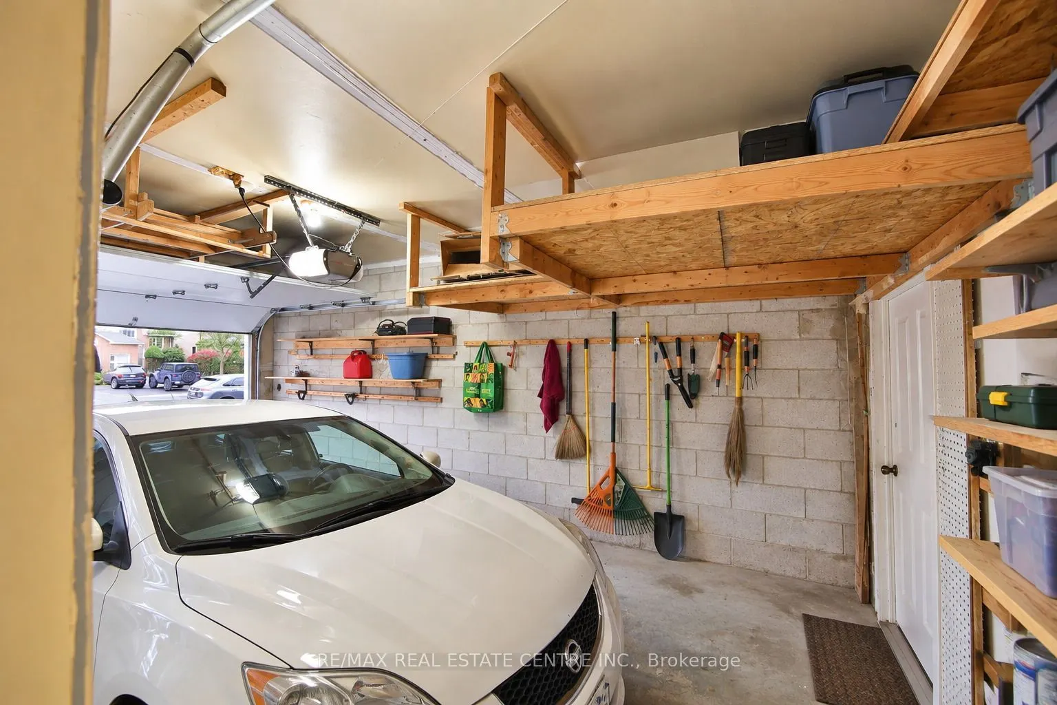 180 Cresthaven Road #25