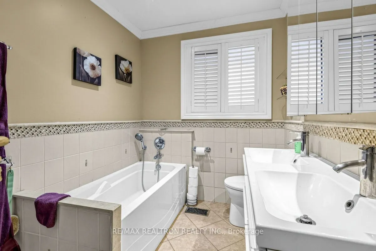 25 Massingham Road