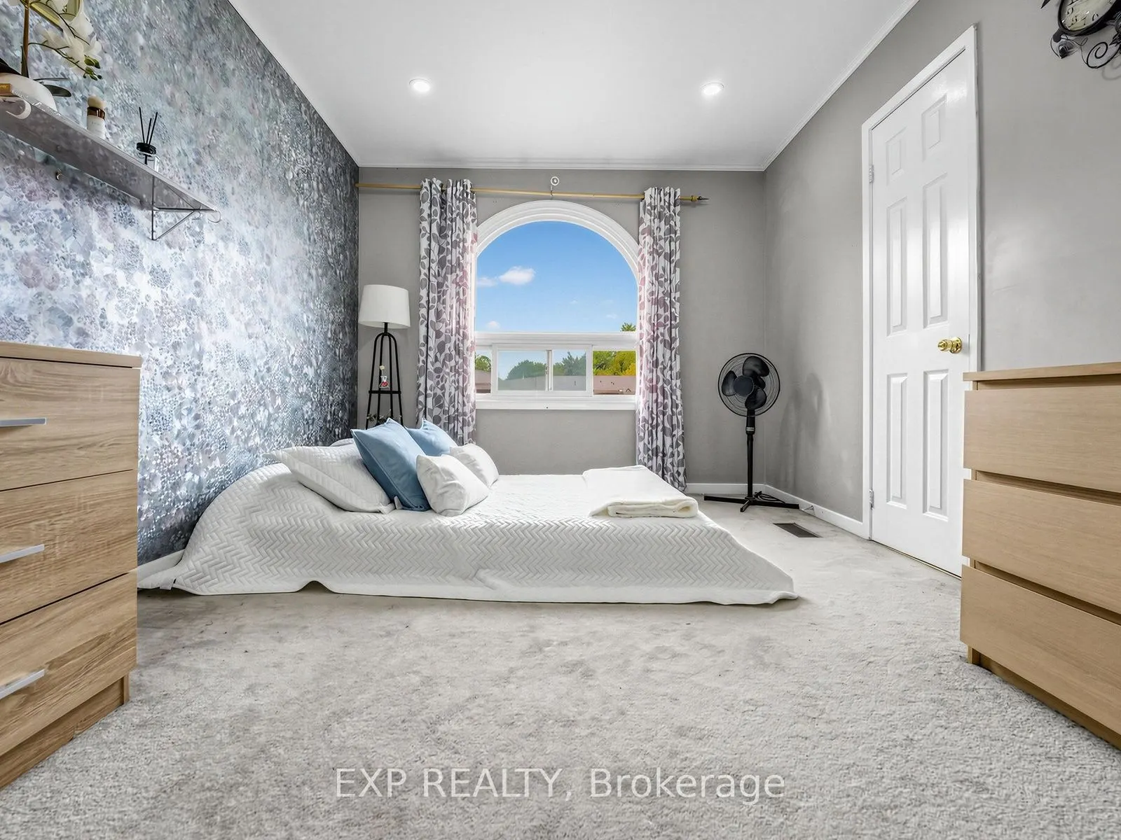 1180 Mississauga Valley Boulevard #4