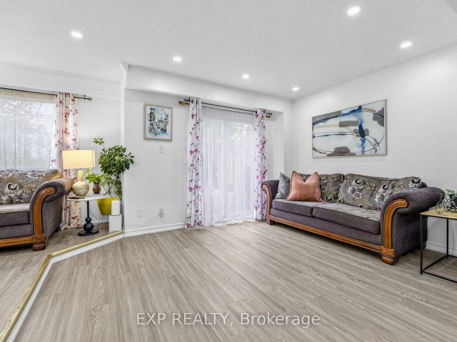 1180 Mississauga Valley Boulevard #4