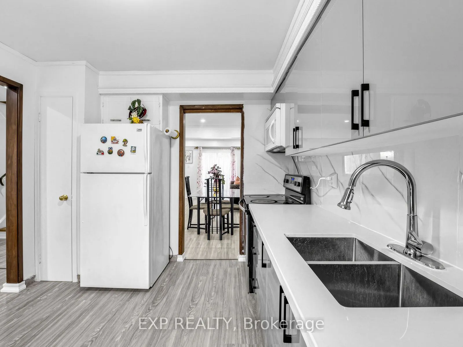 1180 Mississauga Valley Boulevard #4