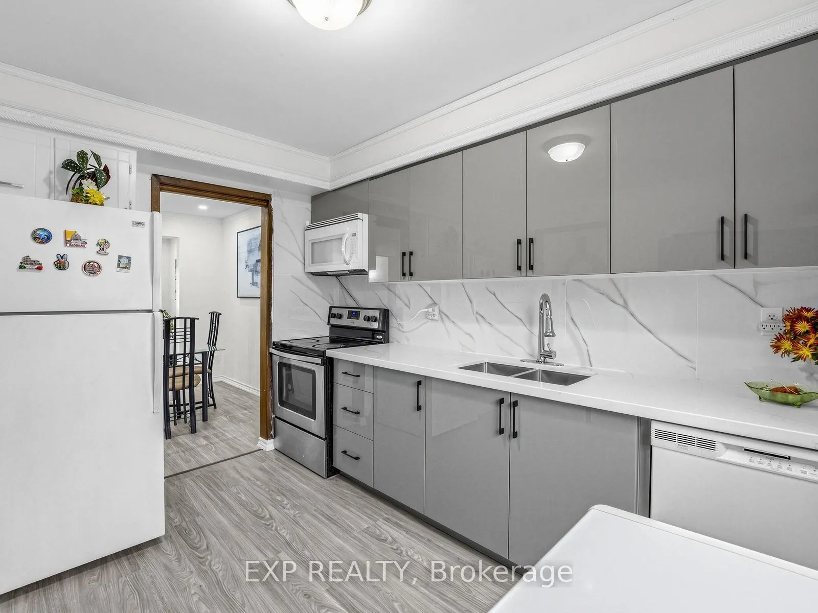 1180 Mississauga Valley Boulevard #4