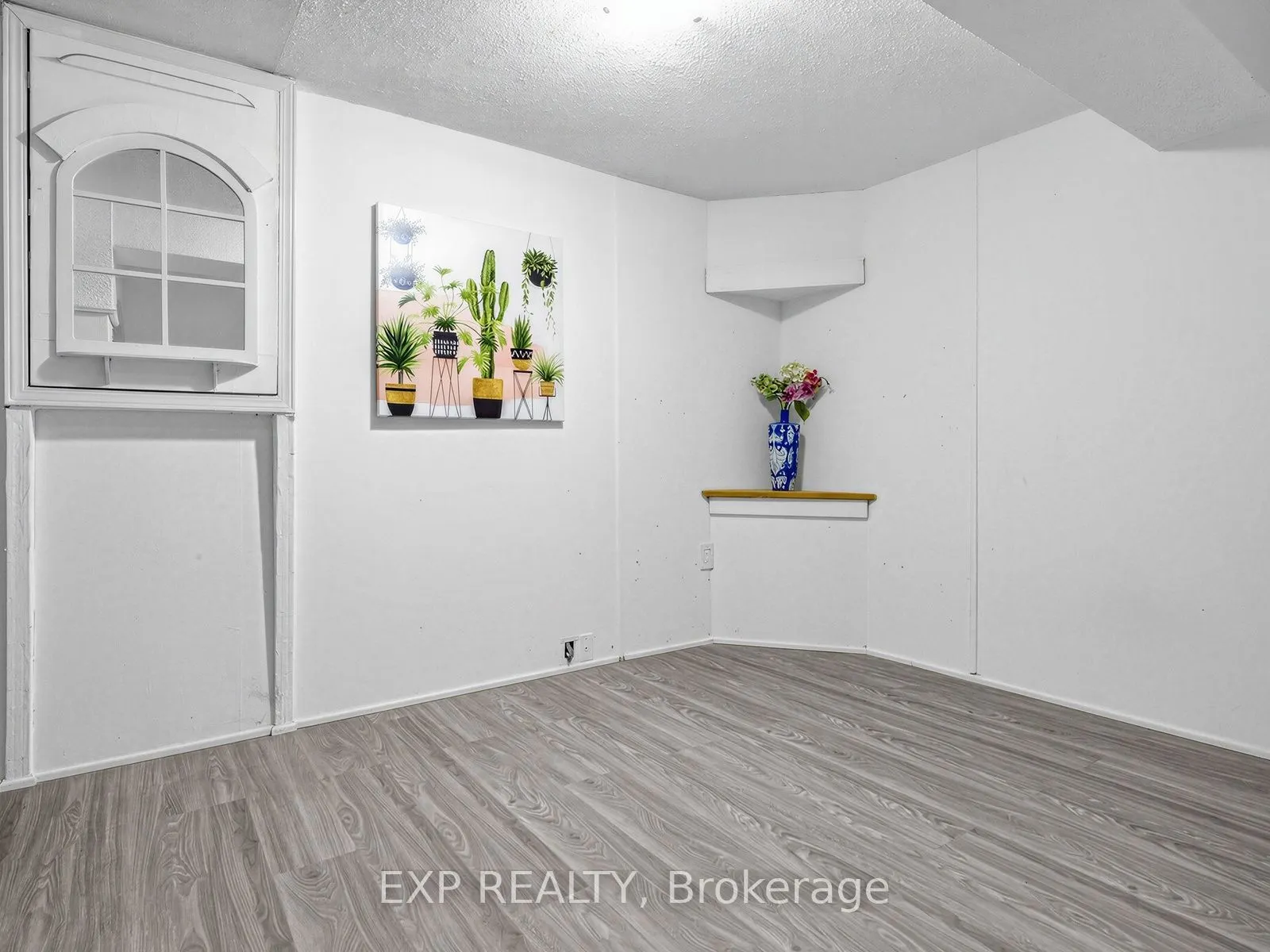 1180 Mississauga Valley Boulevard #4
