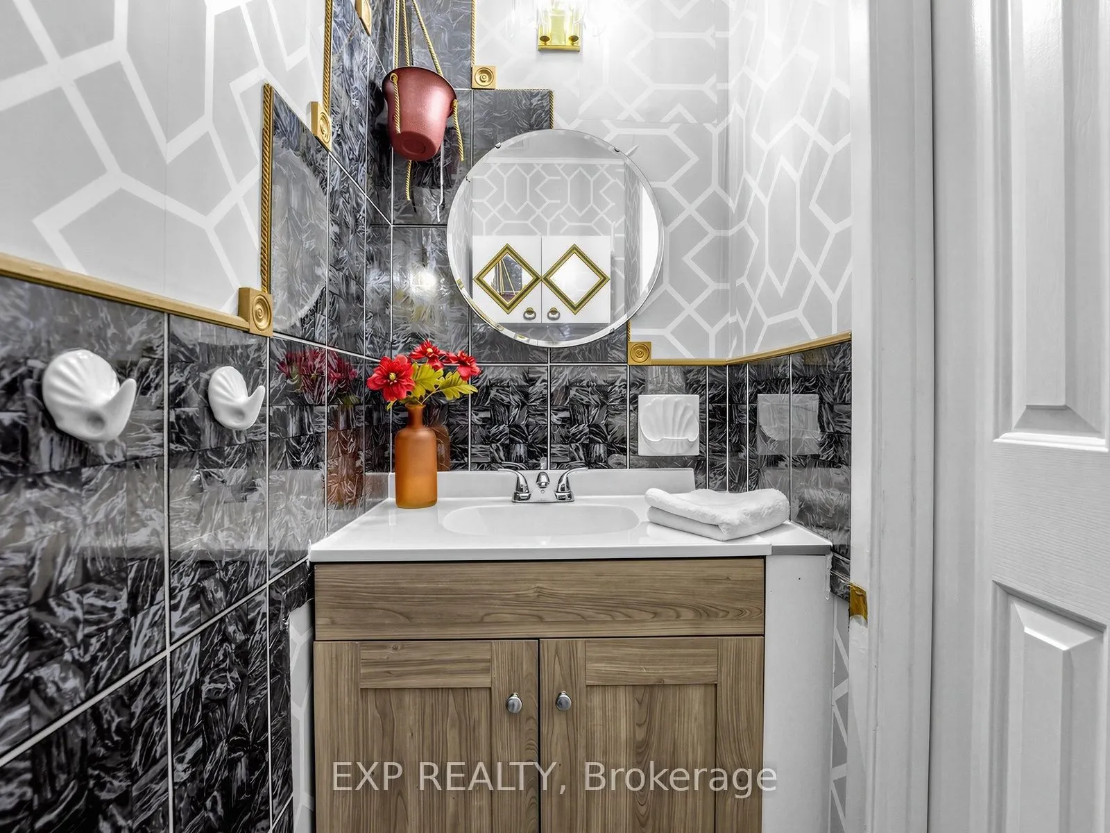 1180 Mississauga Valley Boulevard #4