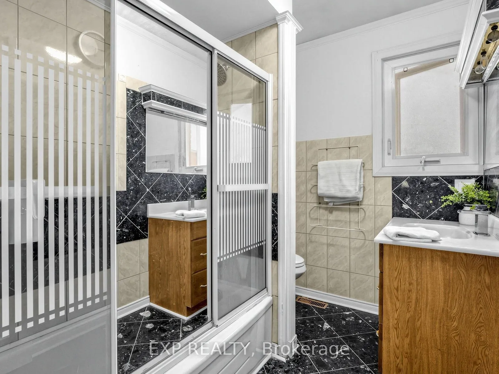 1180 Mississauga Valley Boulevard #4