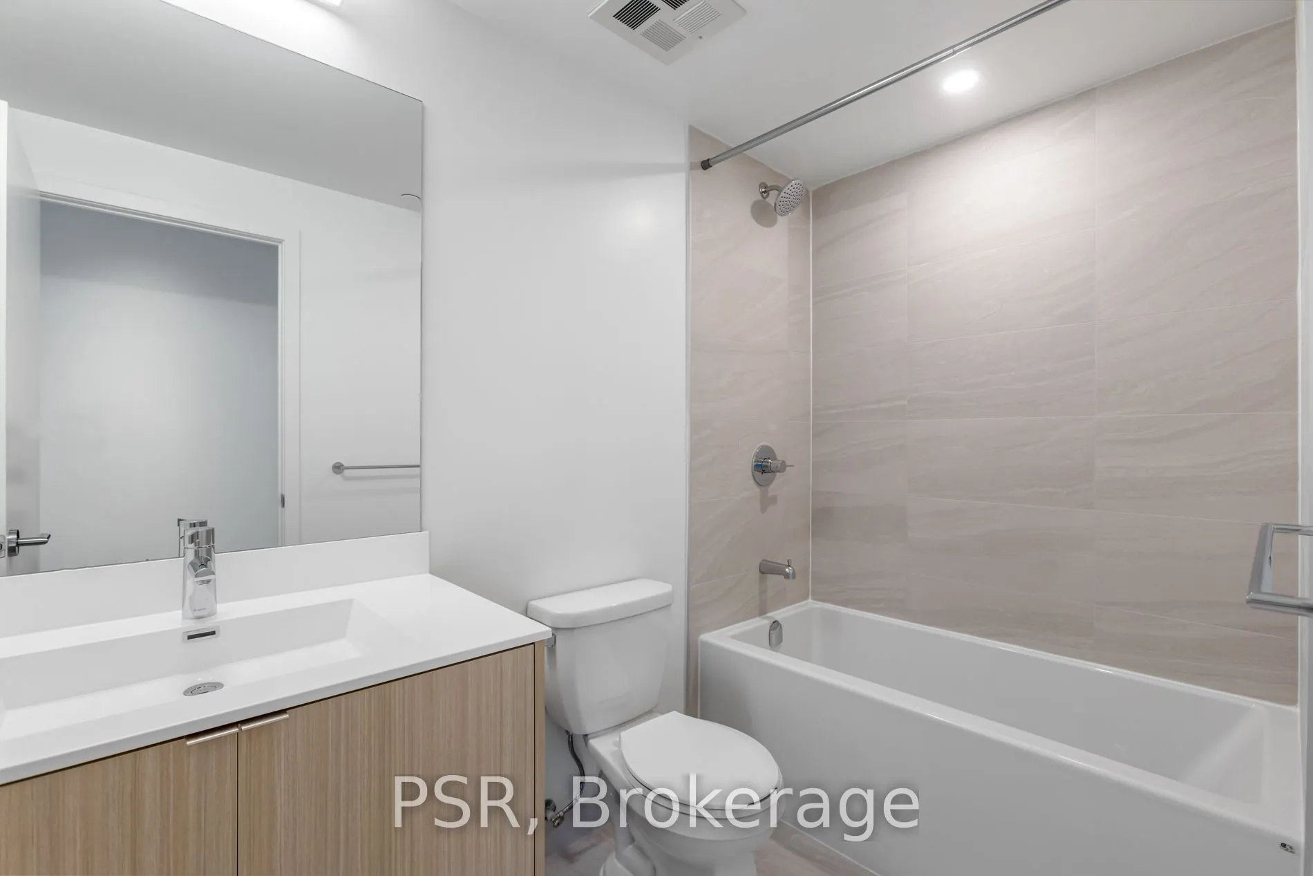 4365 Bloor Street W #403
