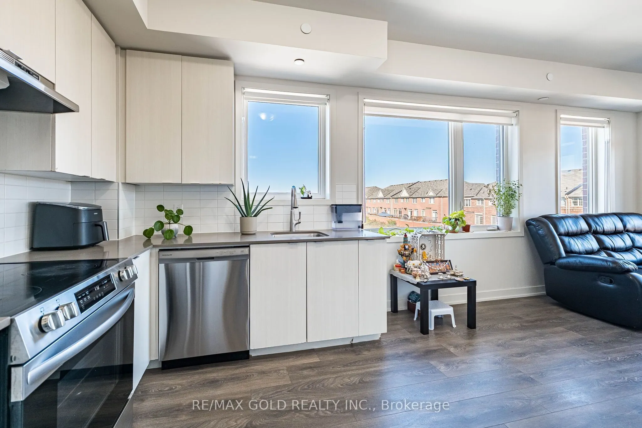 62 Sky Harbour Drive ##314