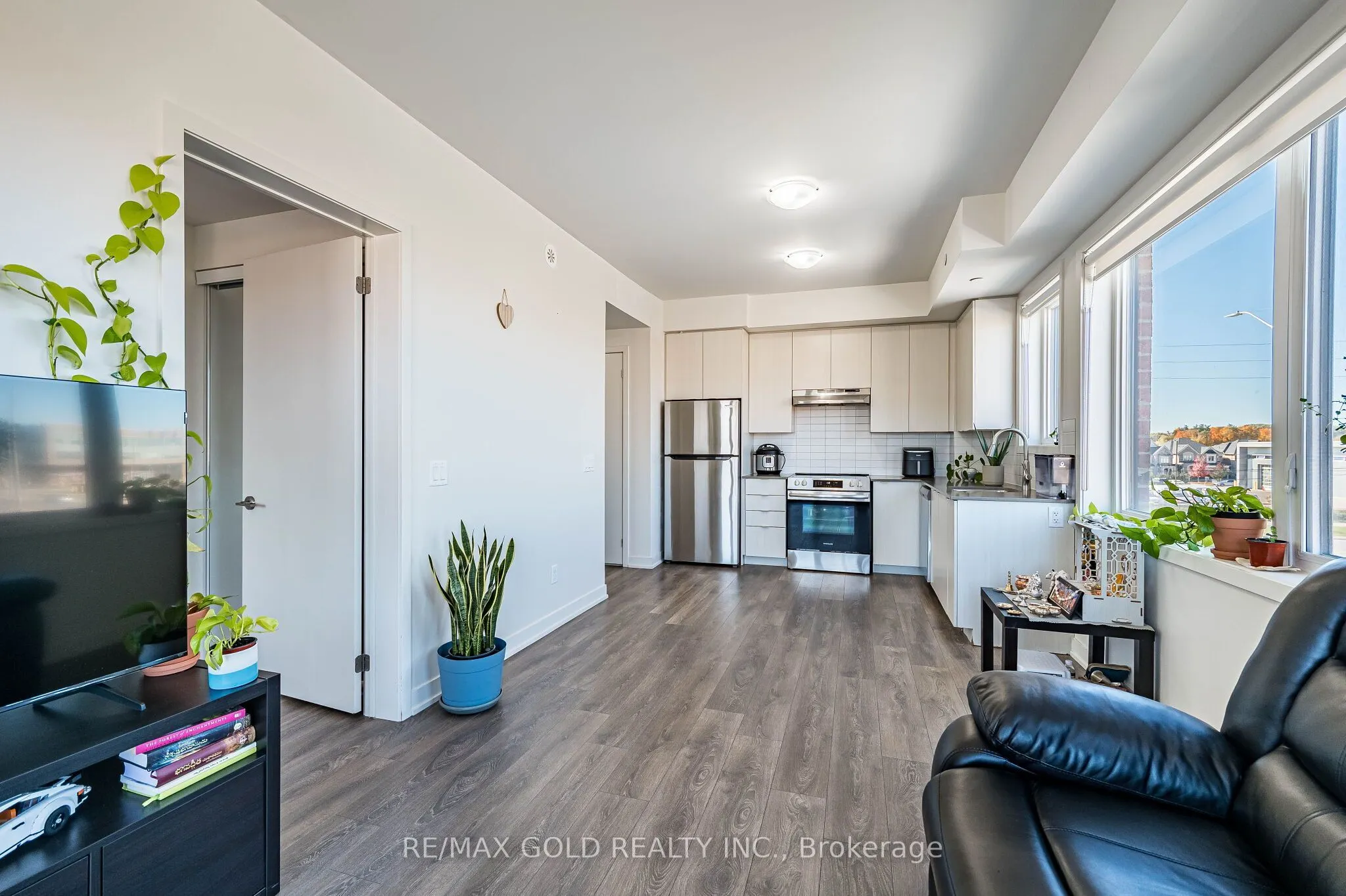 62 Sky Harbour Drive ##314