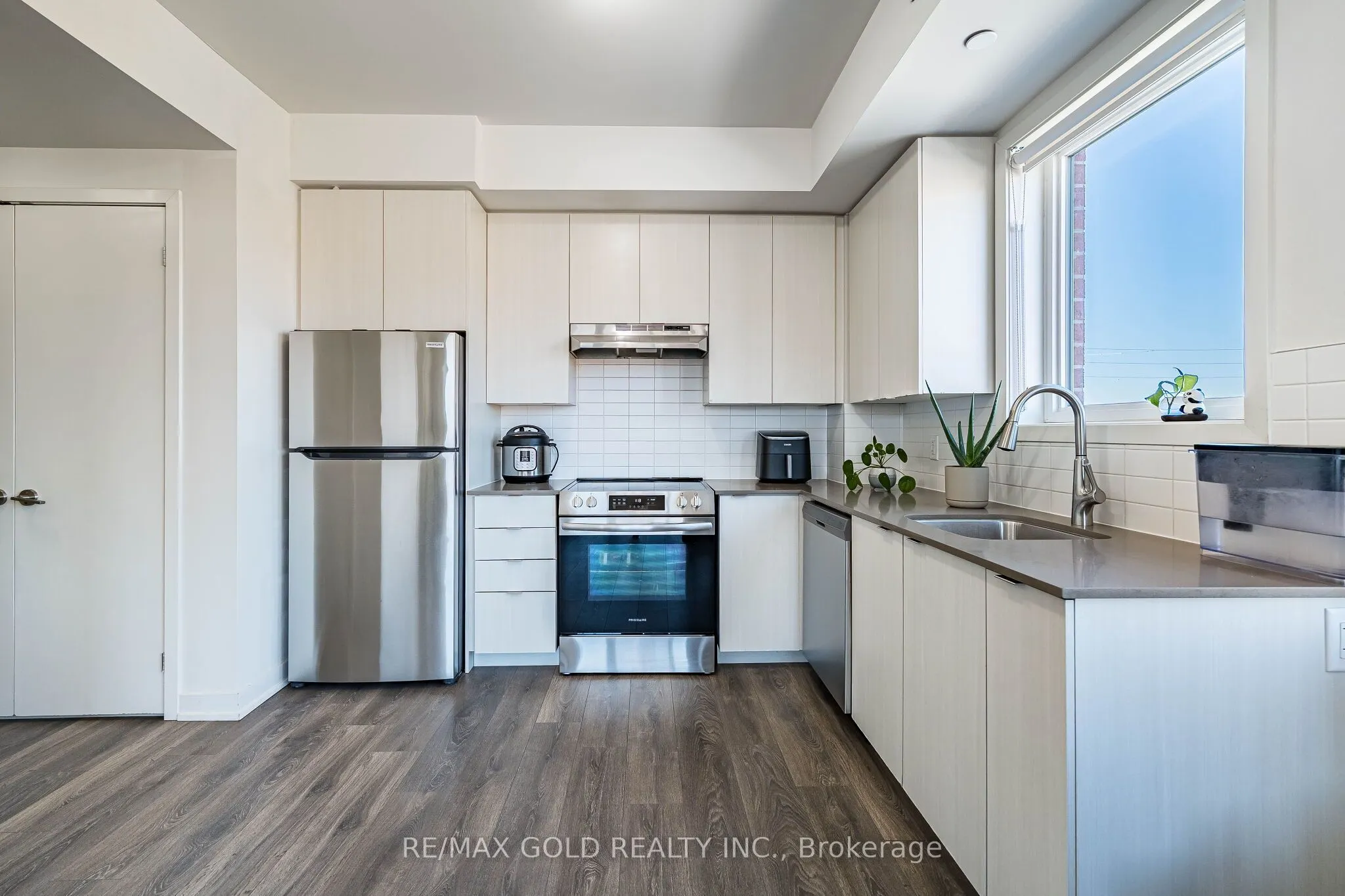 62 Sky Harbour Drive ##314